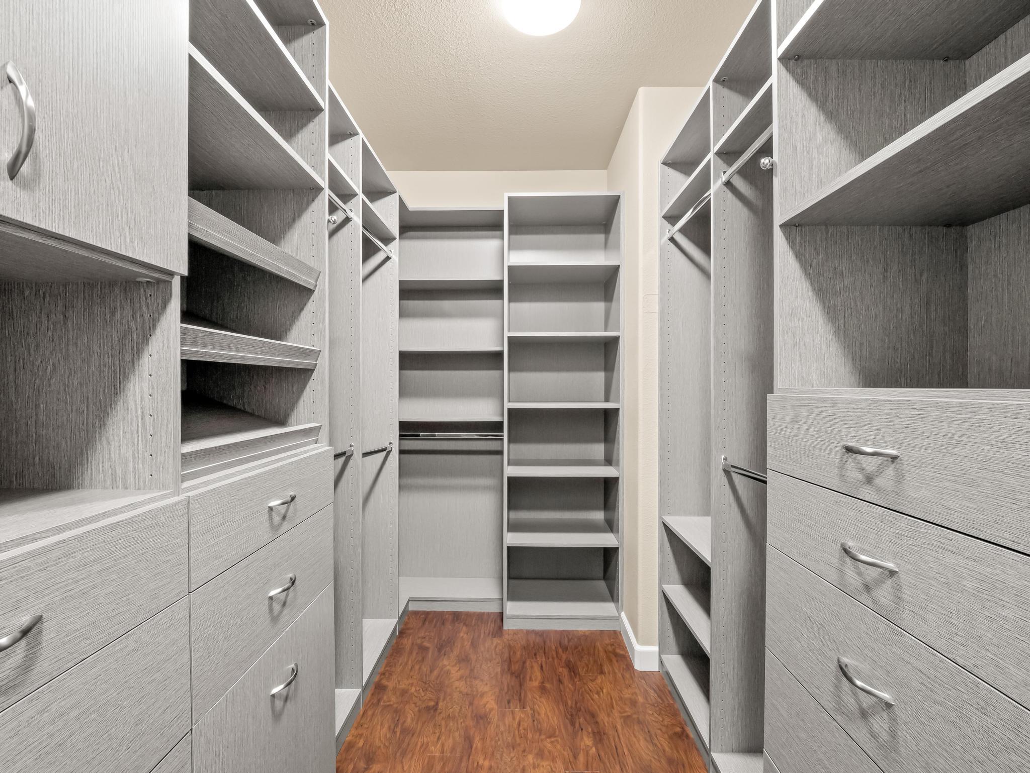 1178 Blackwood Ave, Clovis, CA 93619