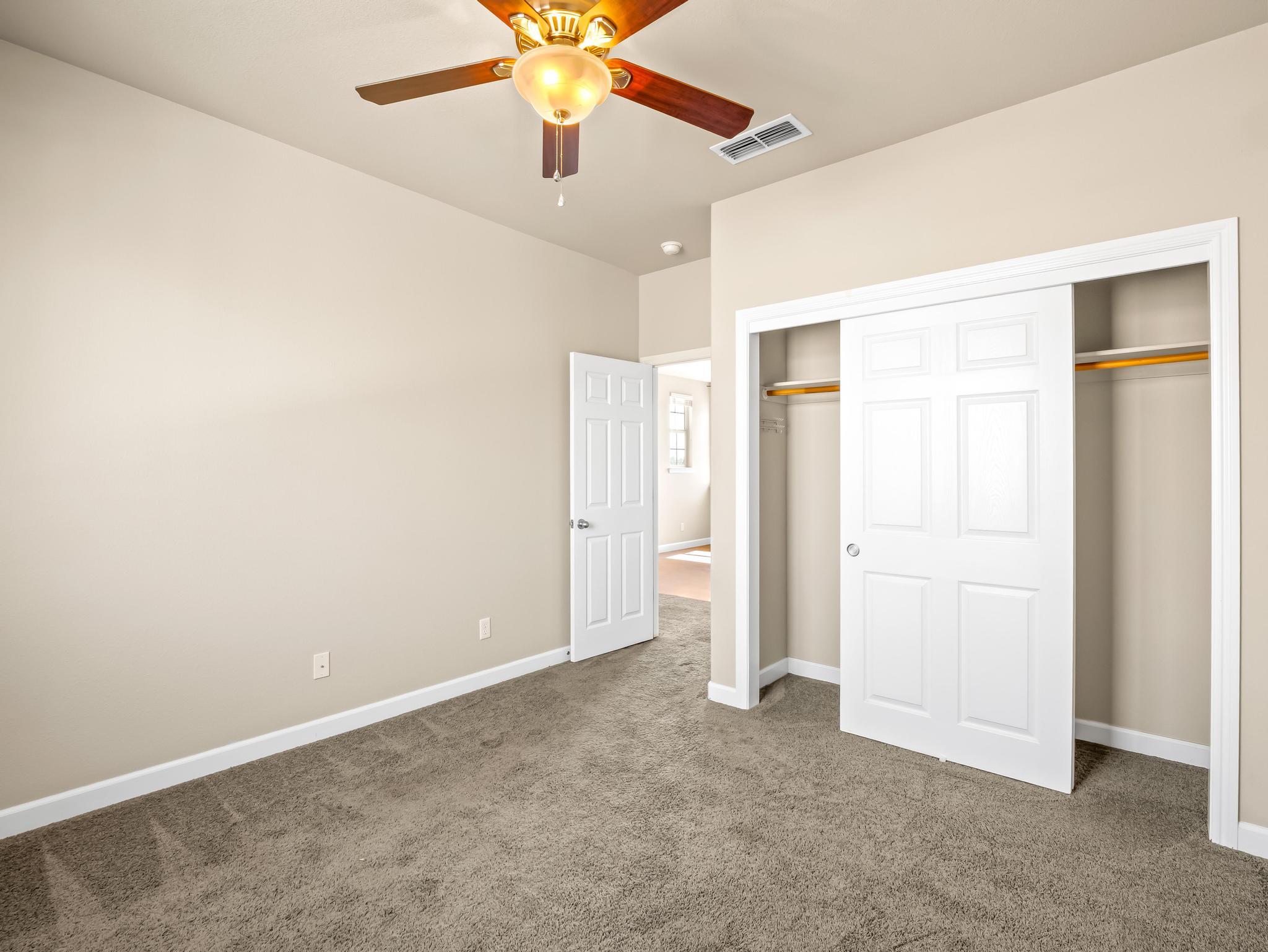 1178 Blackwood Ave, Clovis, CA 93619