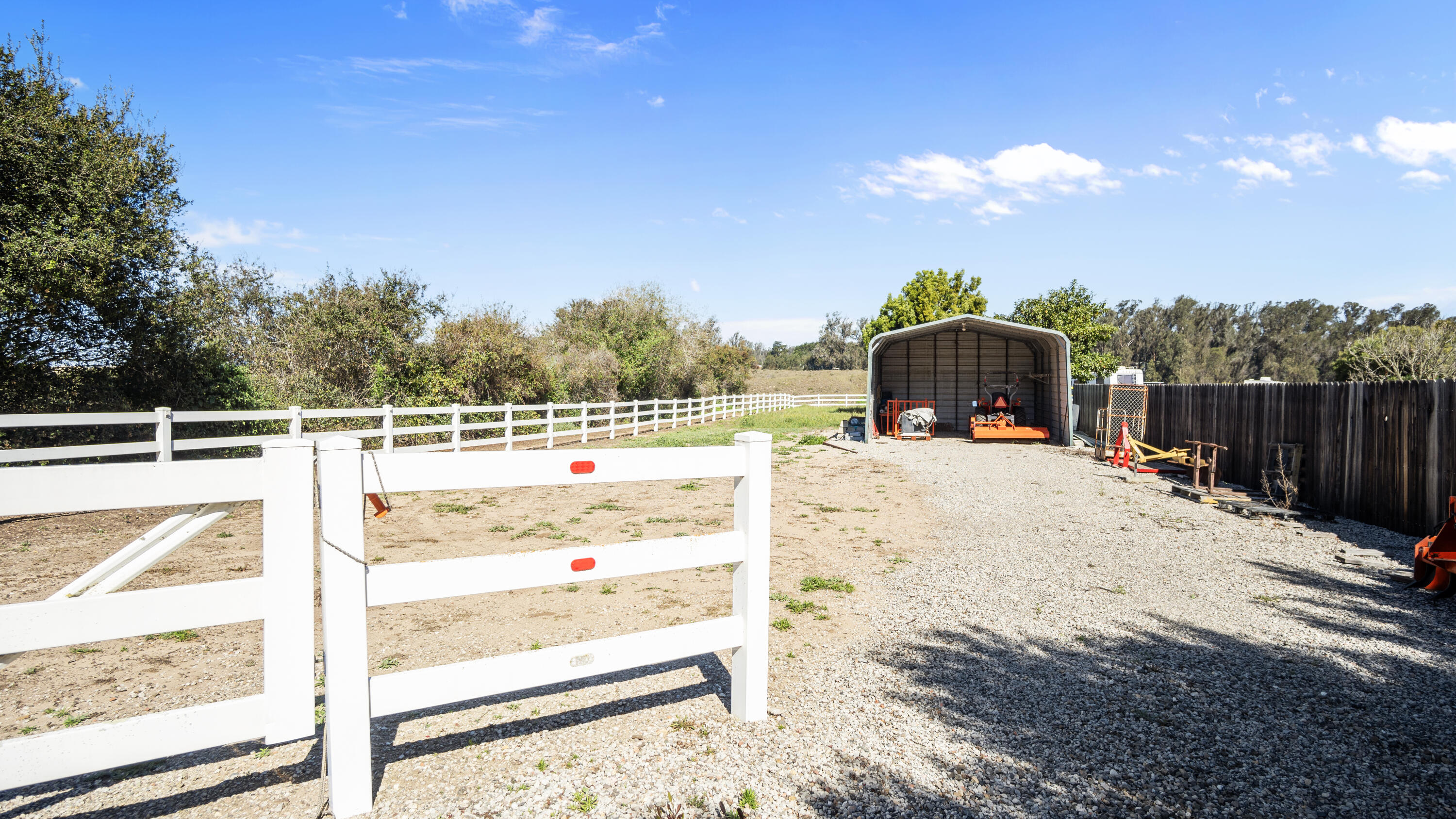 2566 Callender Rd, Arroyo Grande, CA 93420