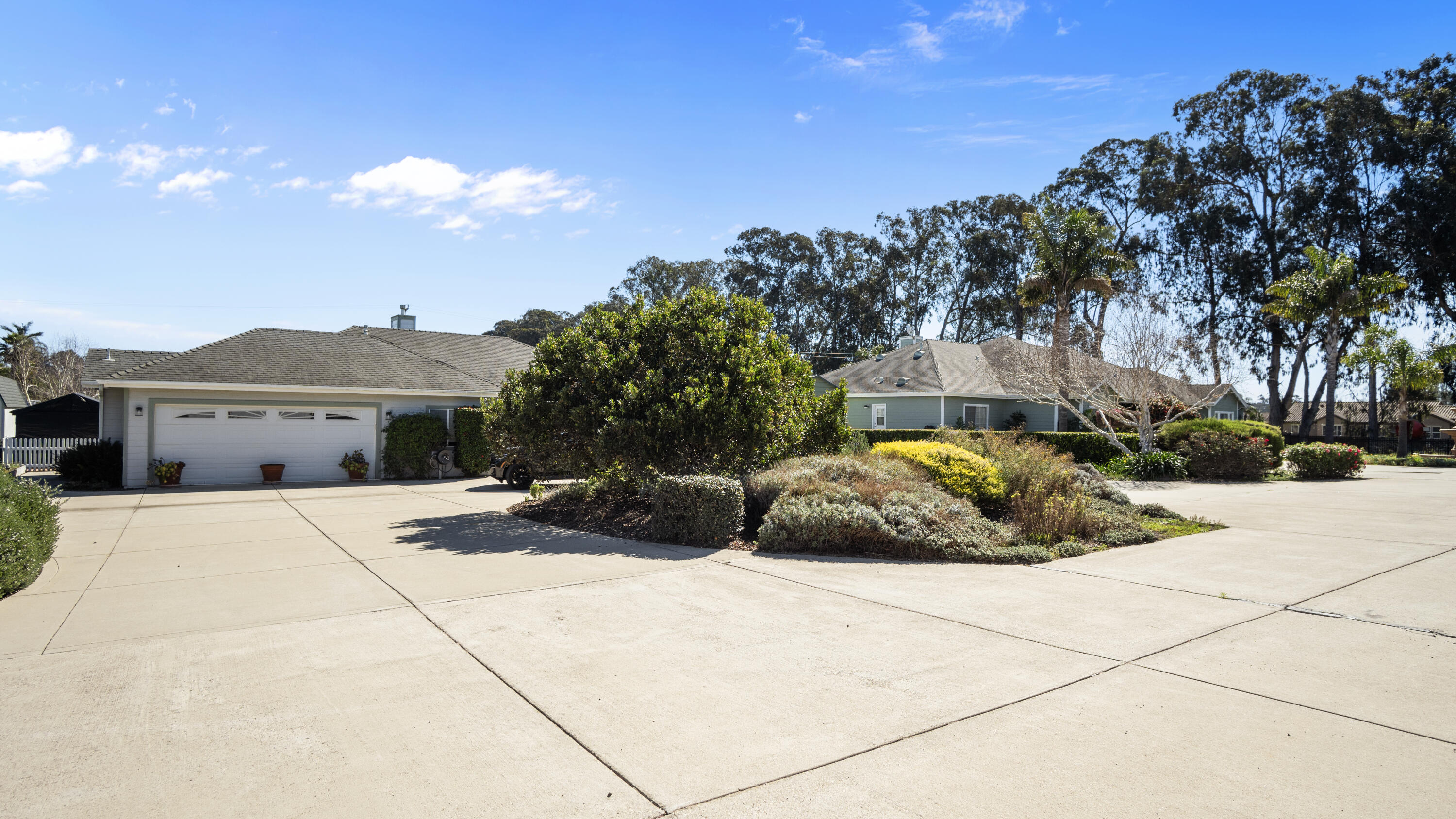 2566 Callender Rd, Arroyo Grande, CA 93420