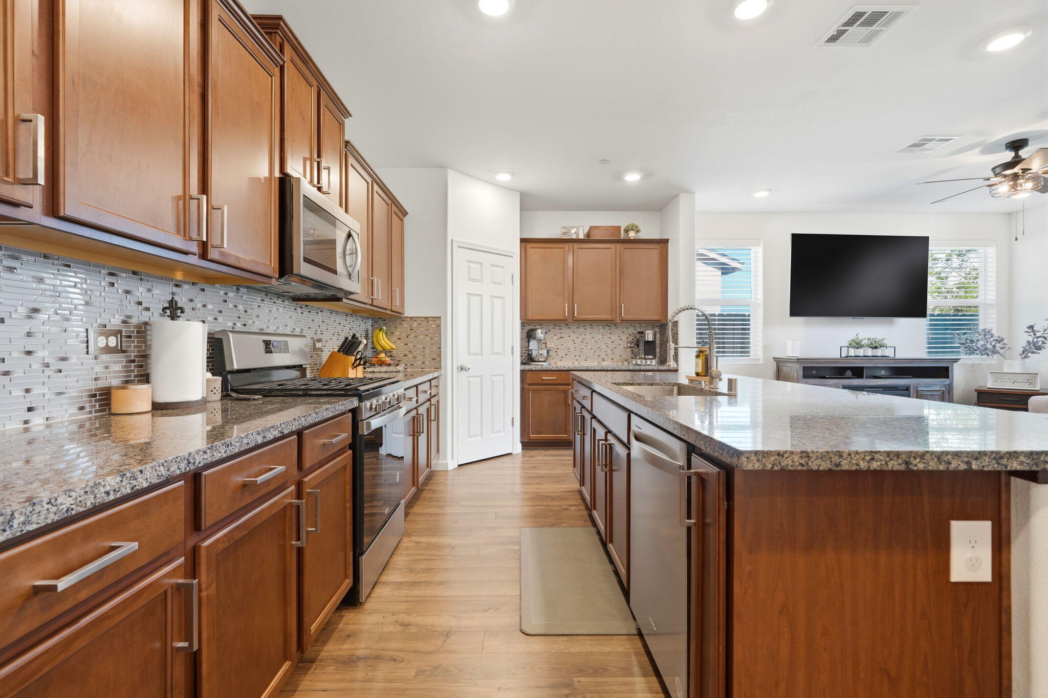 3650 E Cherry Ave, Visalia, CA 93292