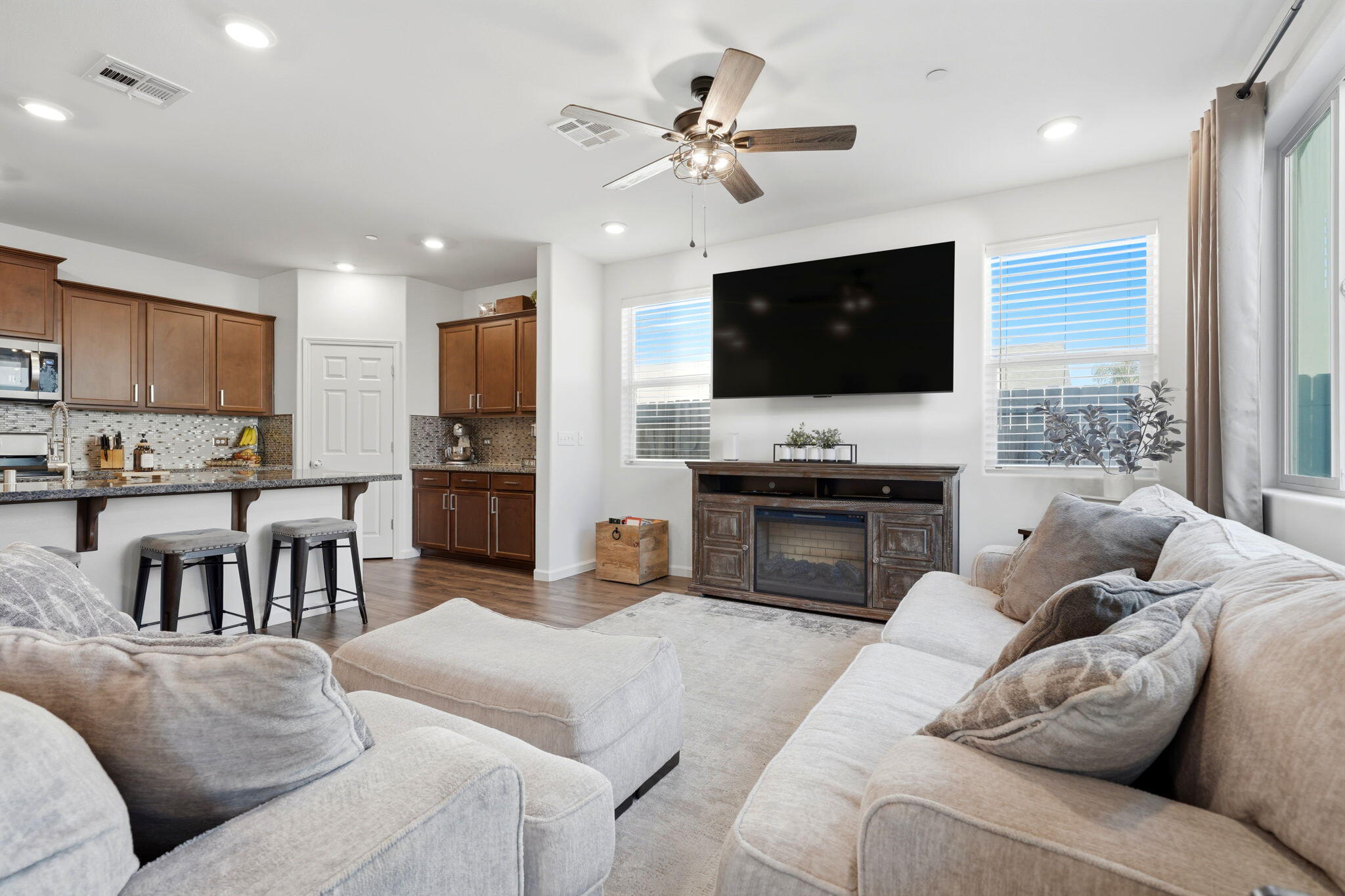 3650 E Cherry Ave, Visalia, CA 93292