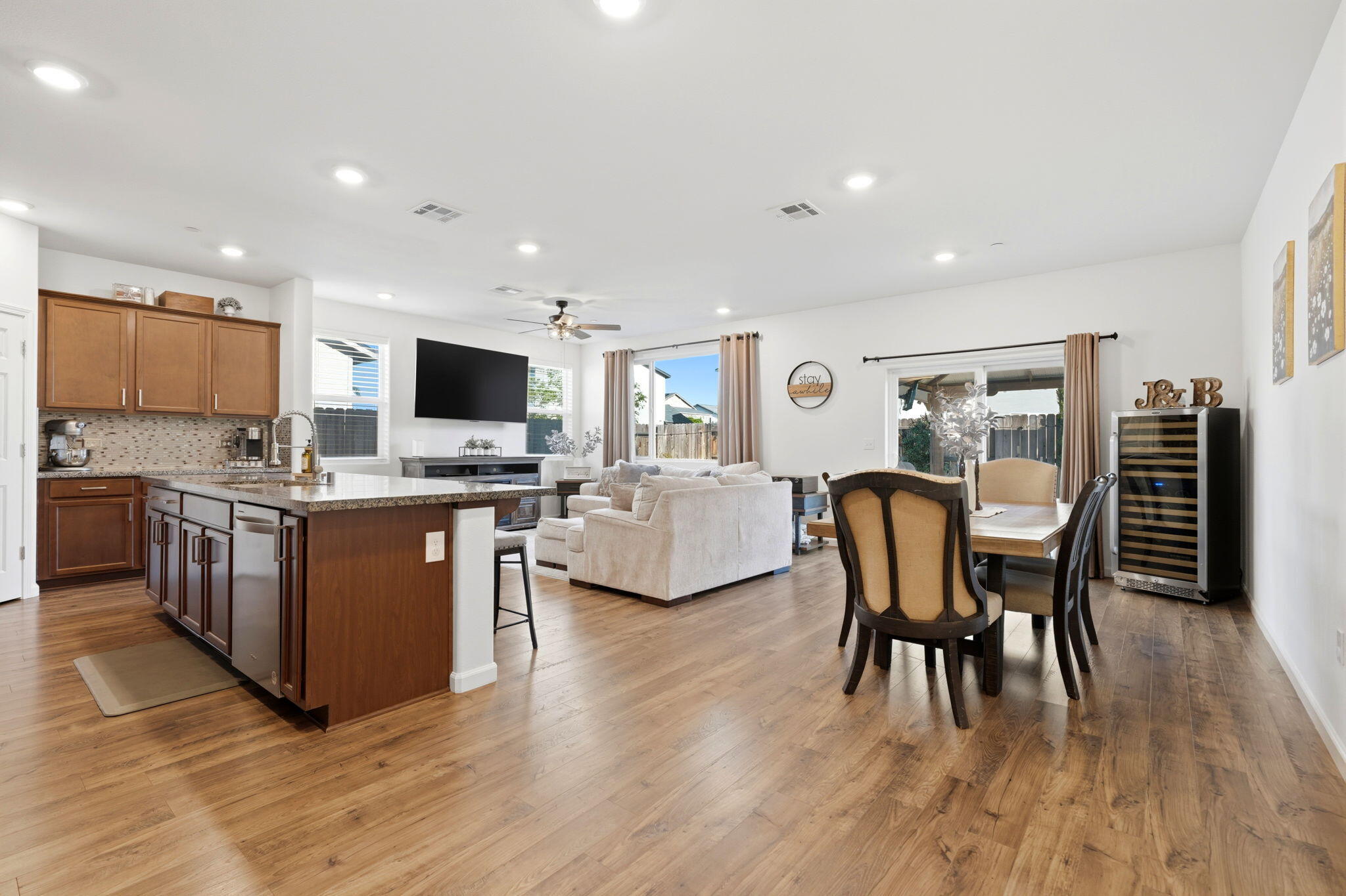 3650 E Cherry Ave, Visalia, CA 93292