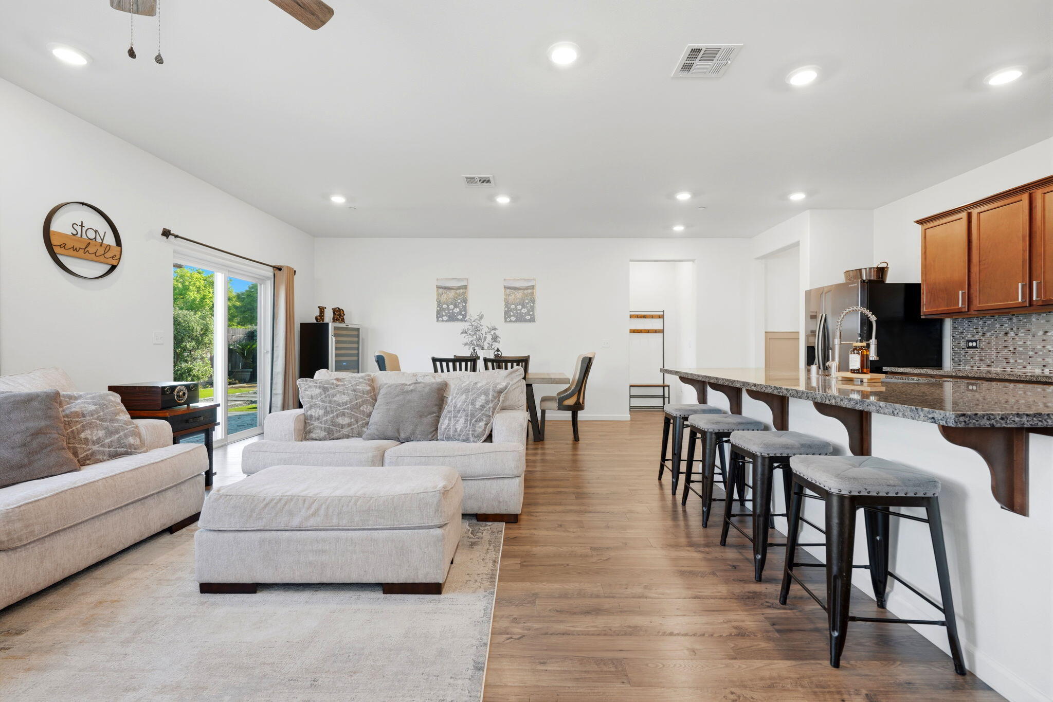 3650 E Cherry Ave, Visalia, CA 93292