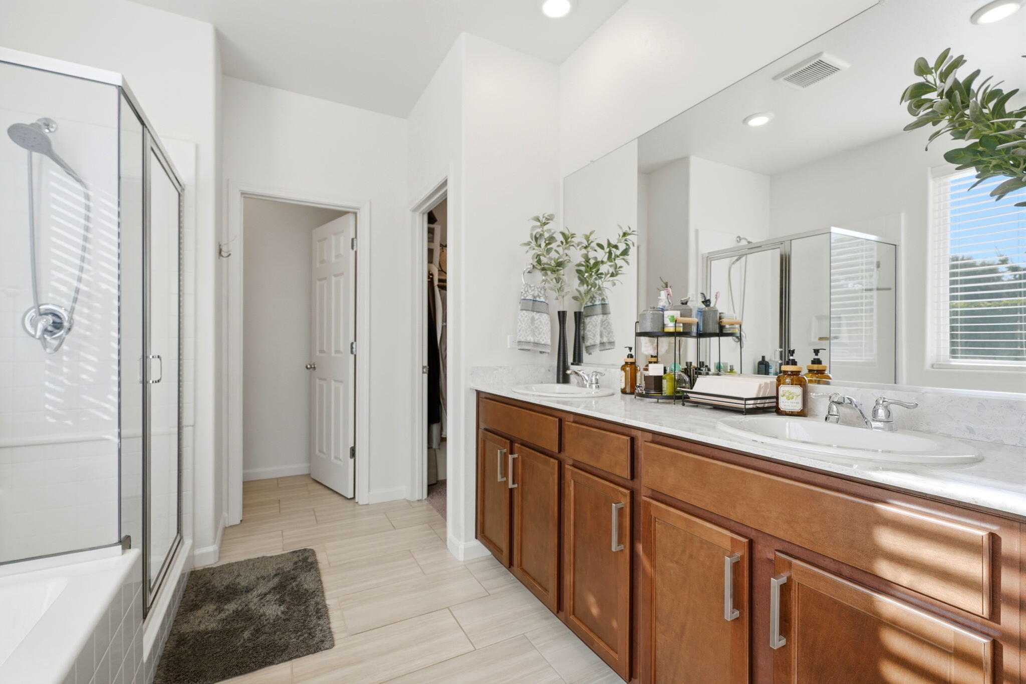 3650 E Cherry Ave, Visalia, CA 93292