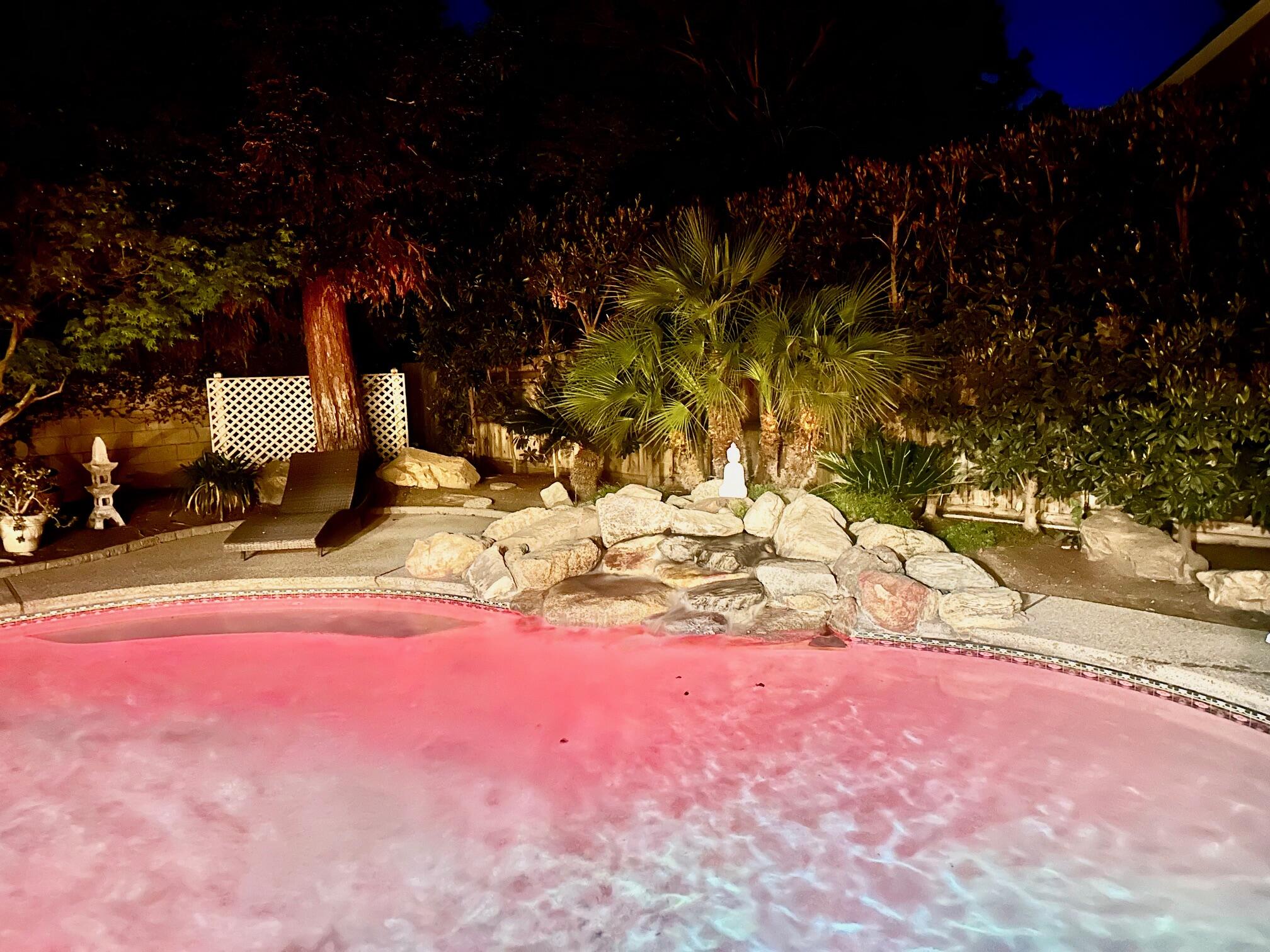 1652 S Exeter Ct, Visalia, CA 93292