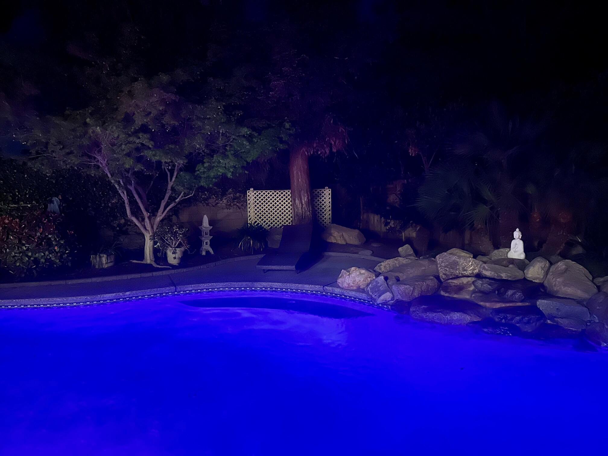 1652 S Exeter Ct, Visalia, CA 93292