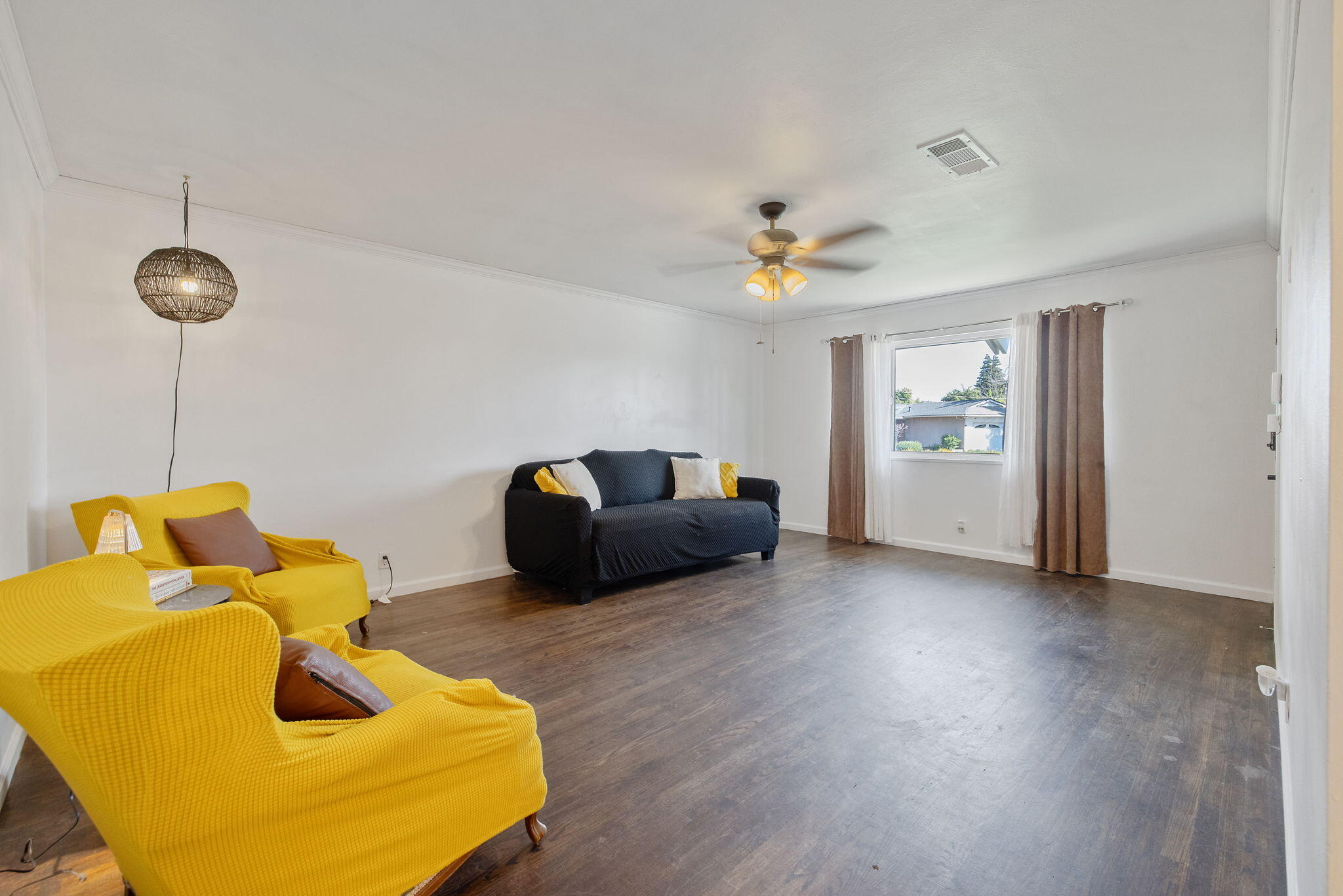 2626 W Princeton Ave, Visalia, CA 93277