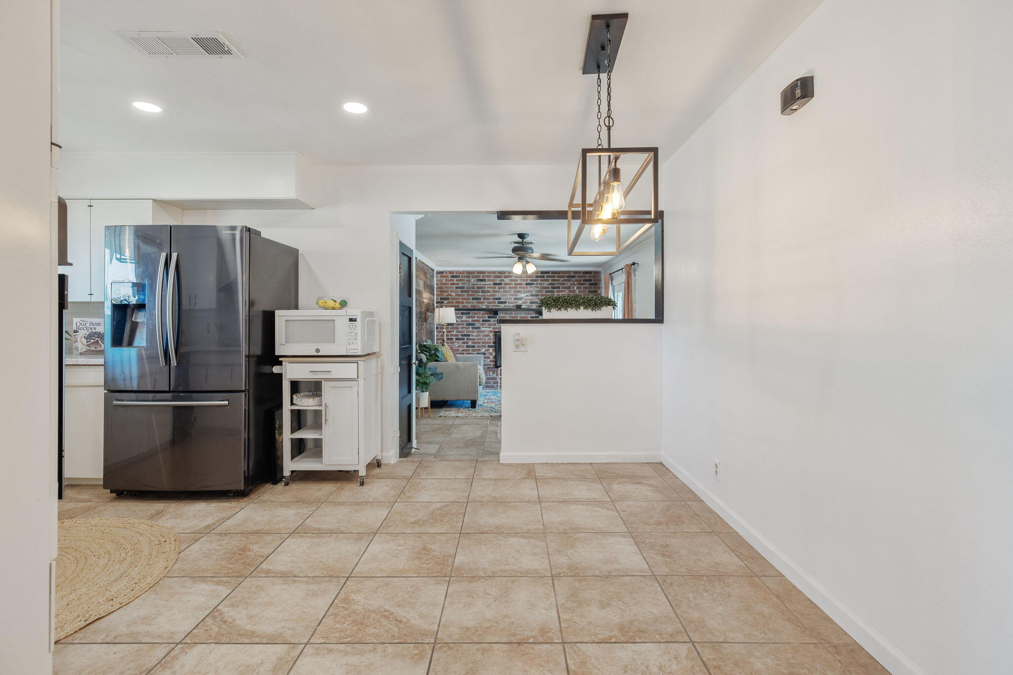 2626 W Princeton Ave, Visalia, CA 93277