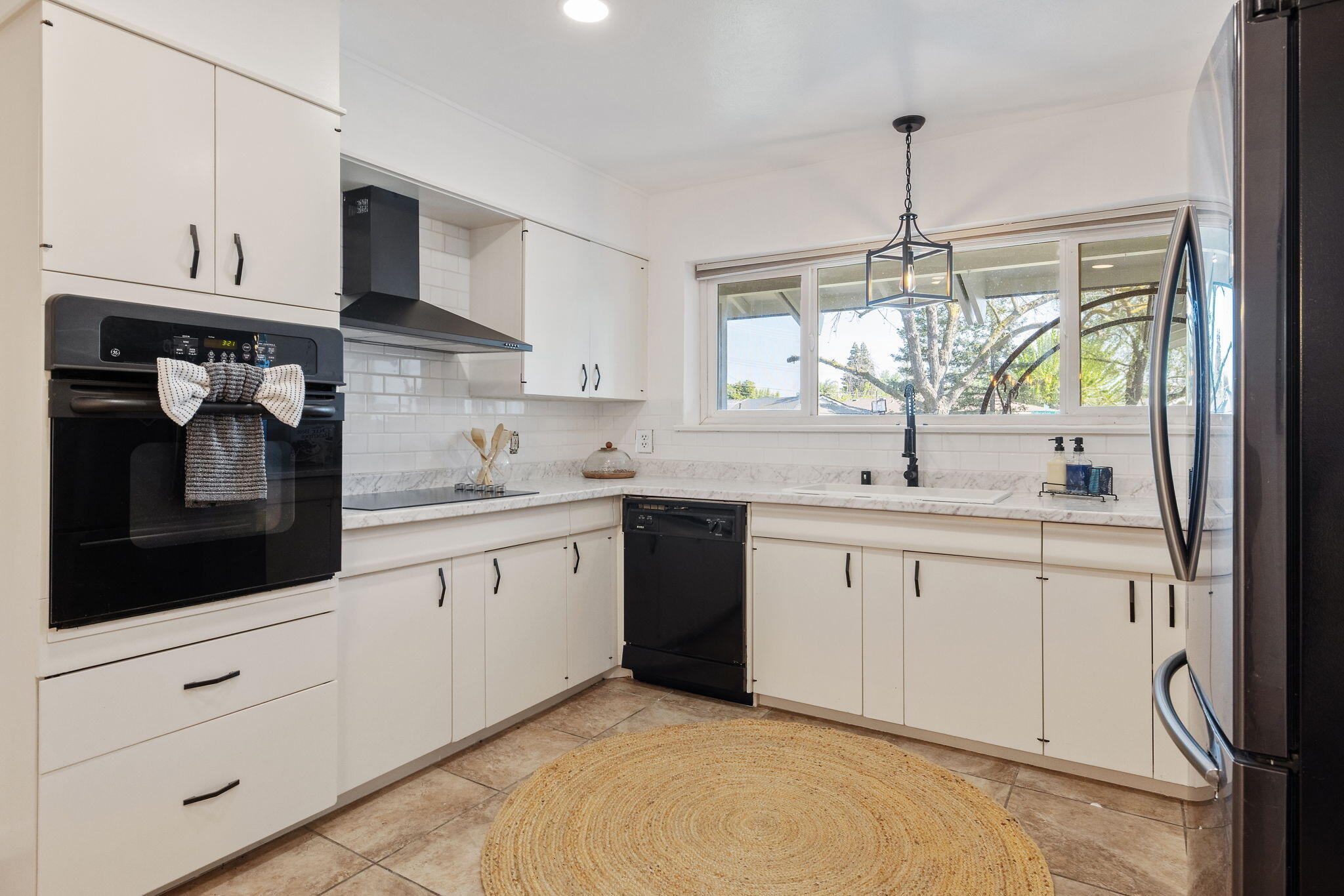 2626 W Princeton Ave, Visalia, CA 93277