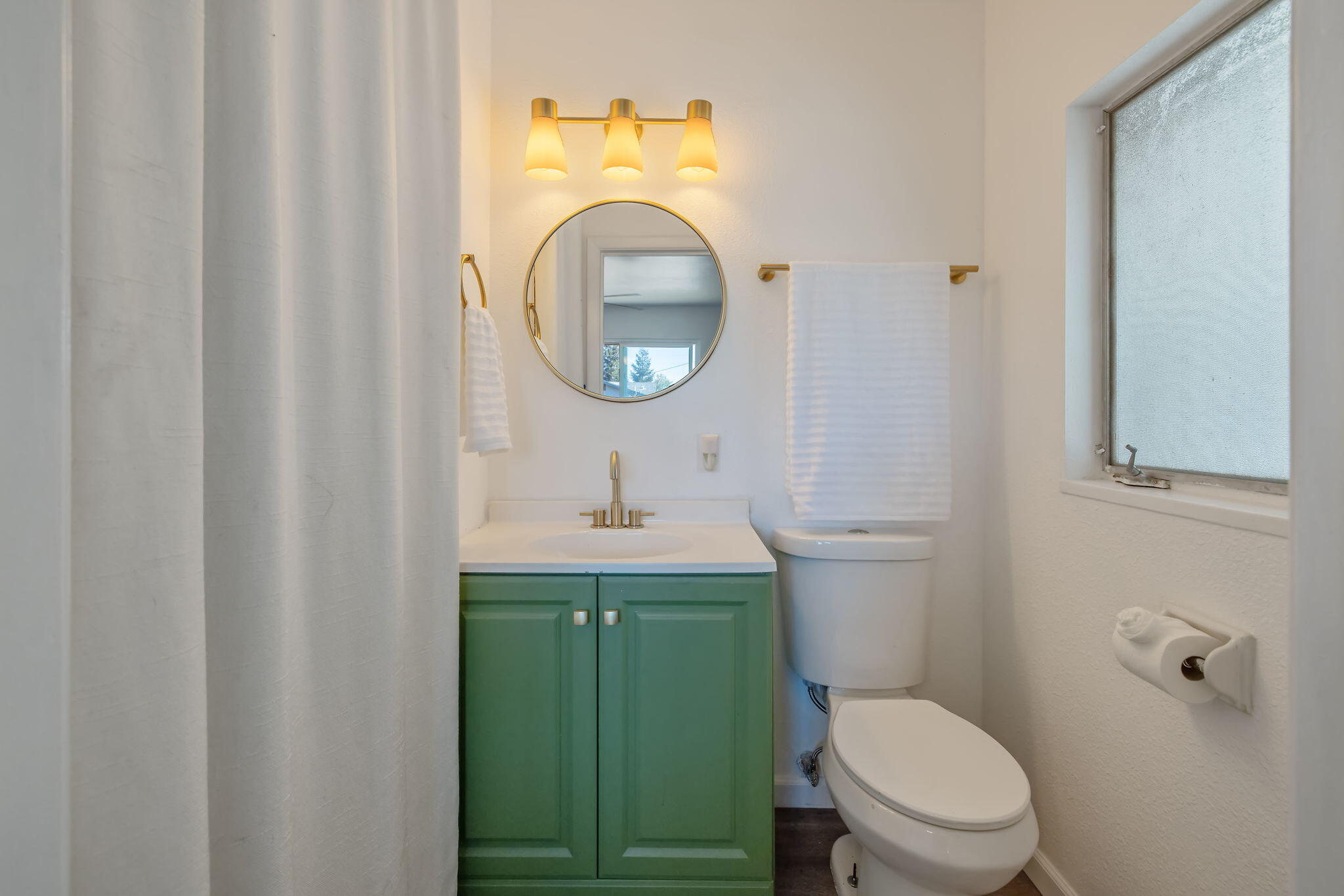 2626 W Princeton Ave, Visalia, CA 93277