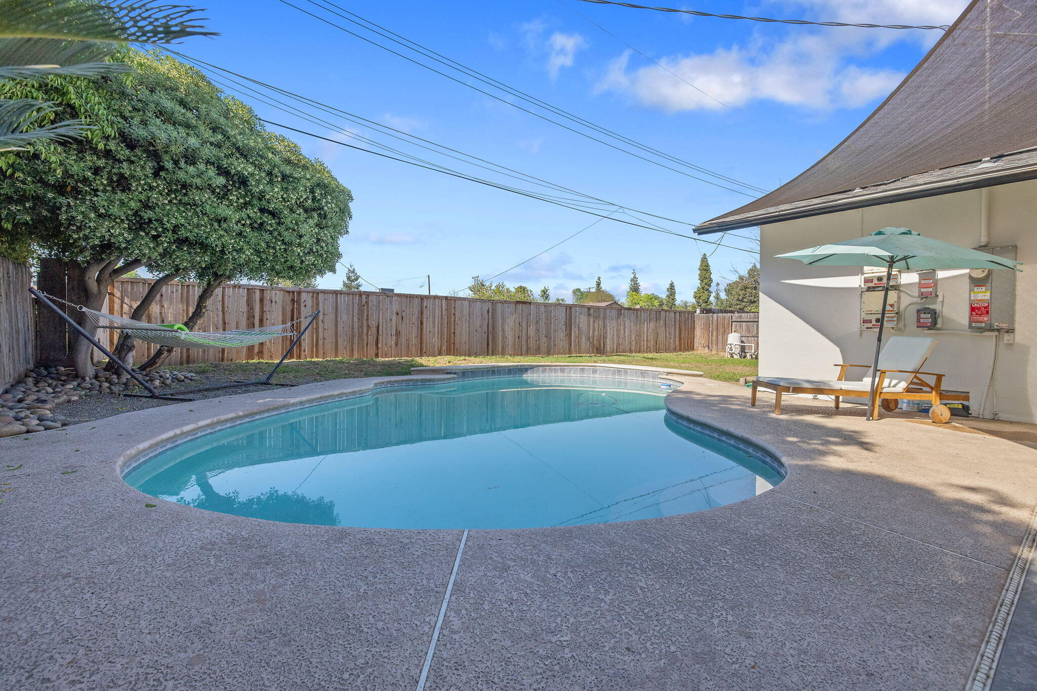 2626 W Princeton Ave, Visalia, CA 93277