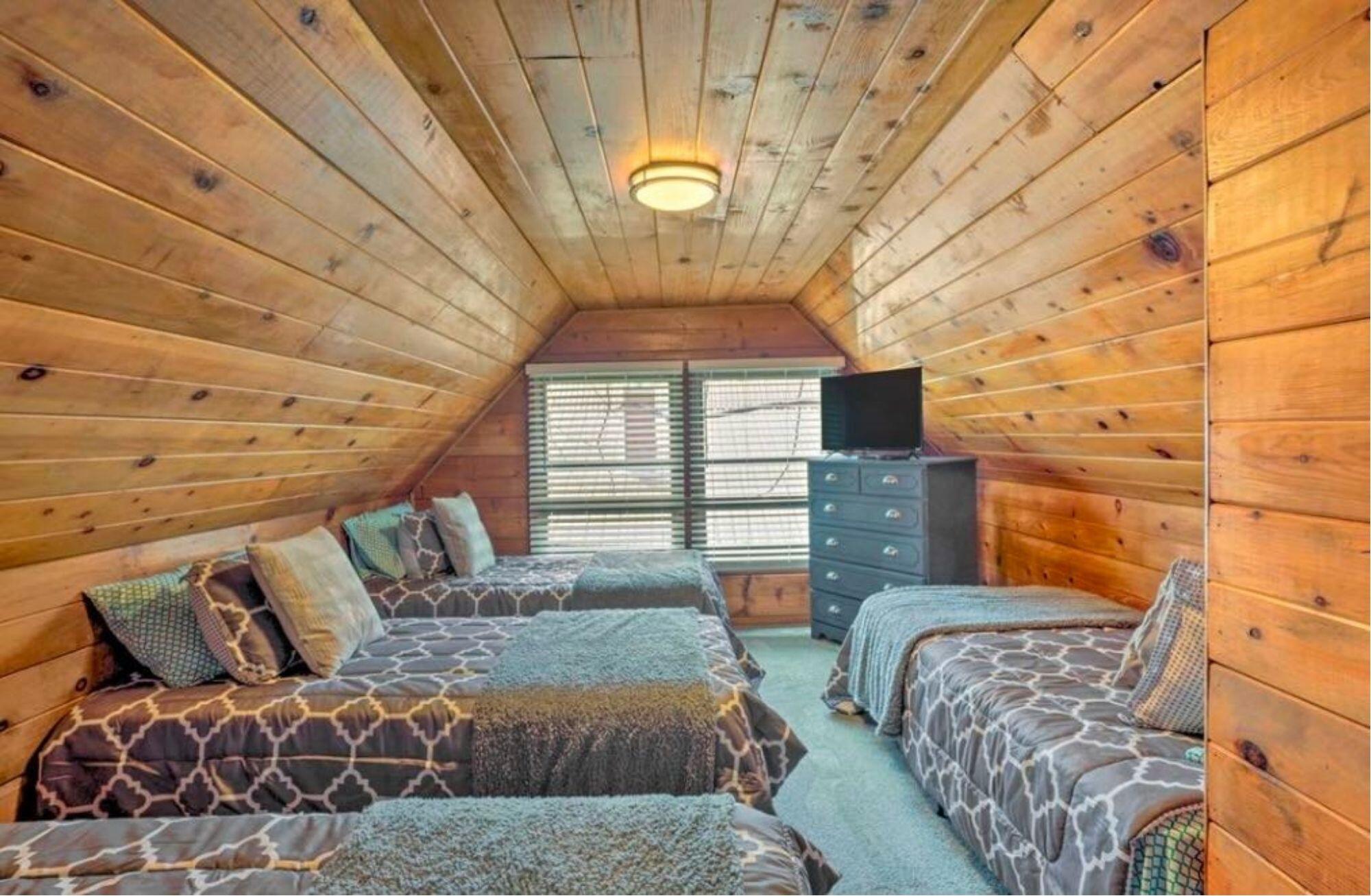 42036 Tollhouse Rd, Shaver Lake, CA 93664