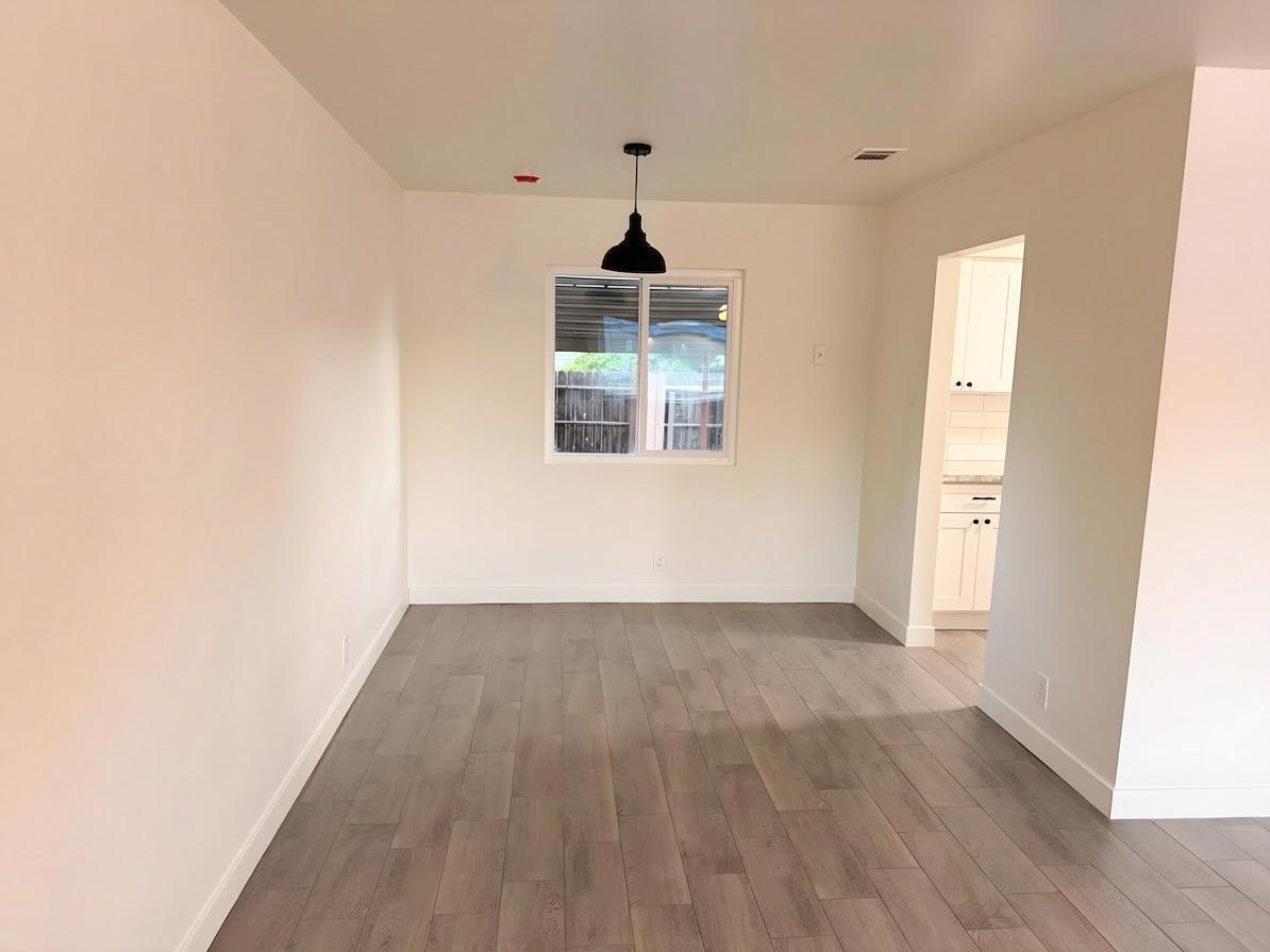 302 Sequoia Dr, Exeter, CA 93221