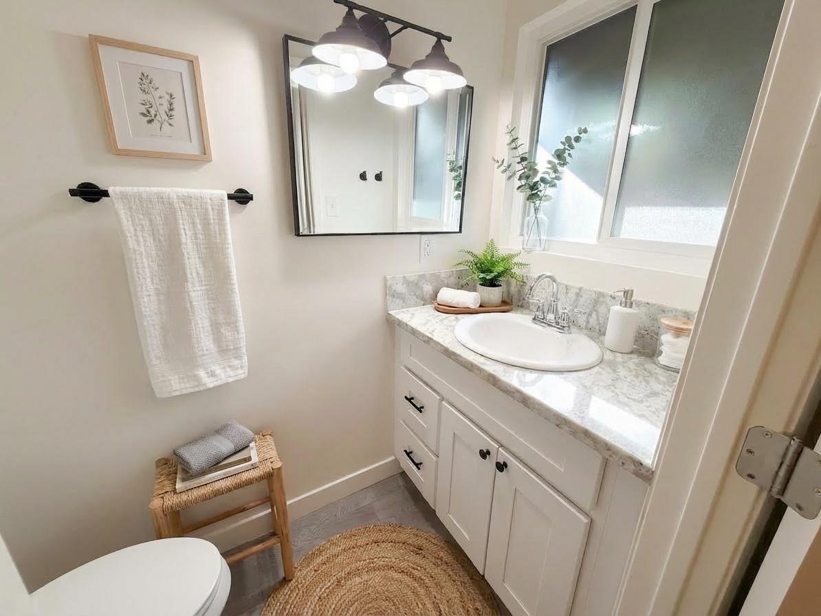 302 Sequoia Dr, Exeter, CA 93221