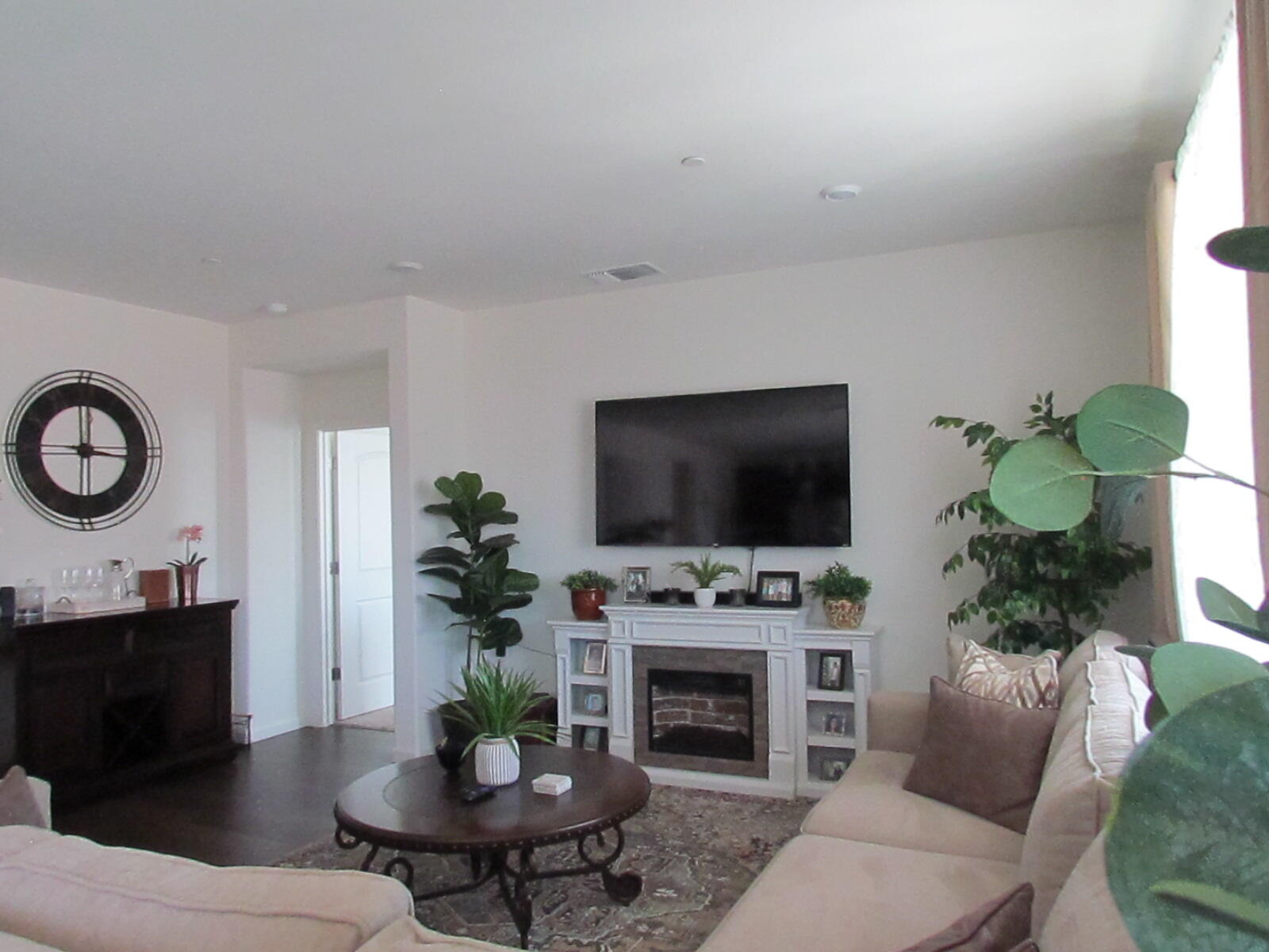 4758 Bellaire Ave, Clovis, CA 93619