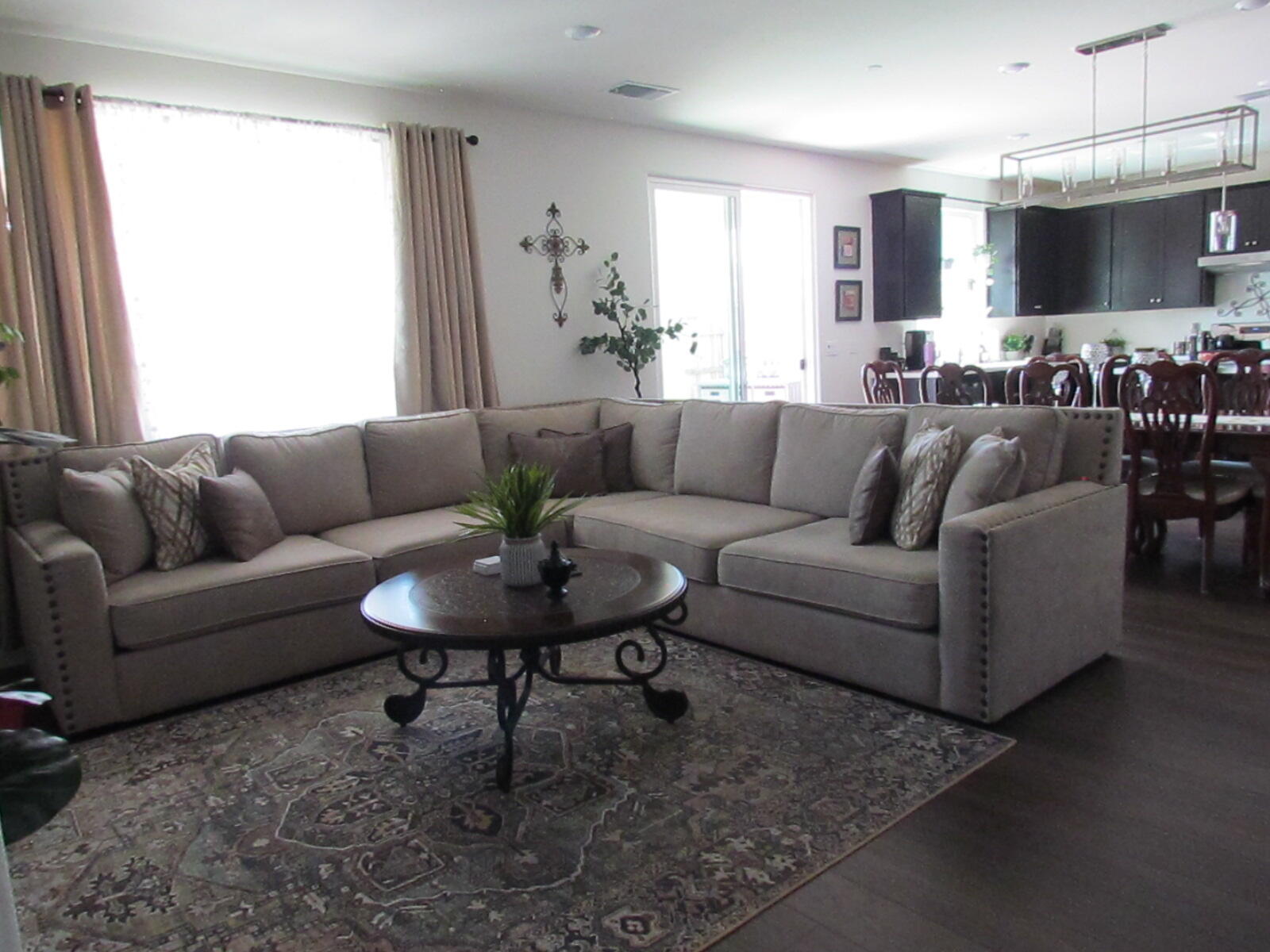 4758 Bellaire Ave, Clovis, CA 93619