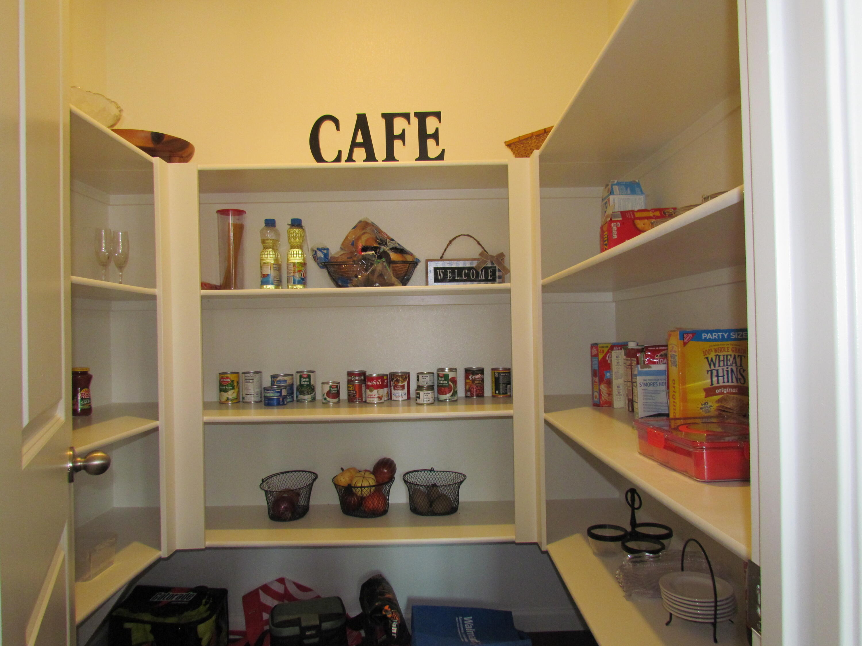 4758 Bellaire Ave, Clovis, CA 93619