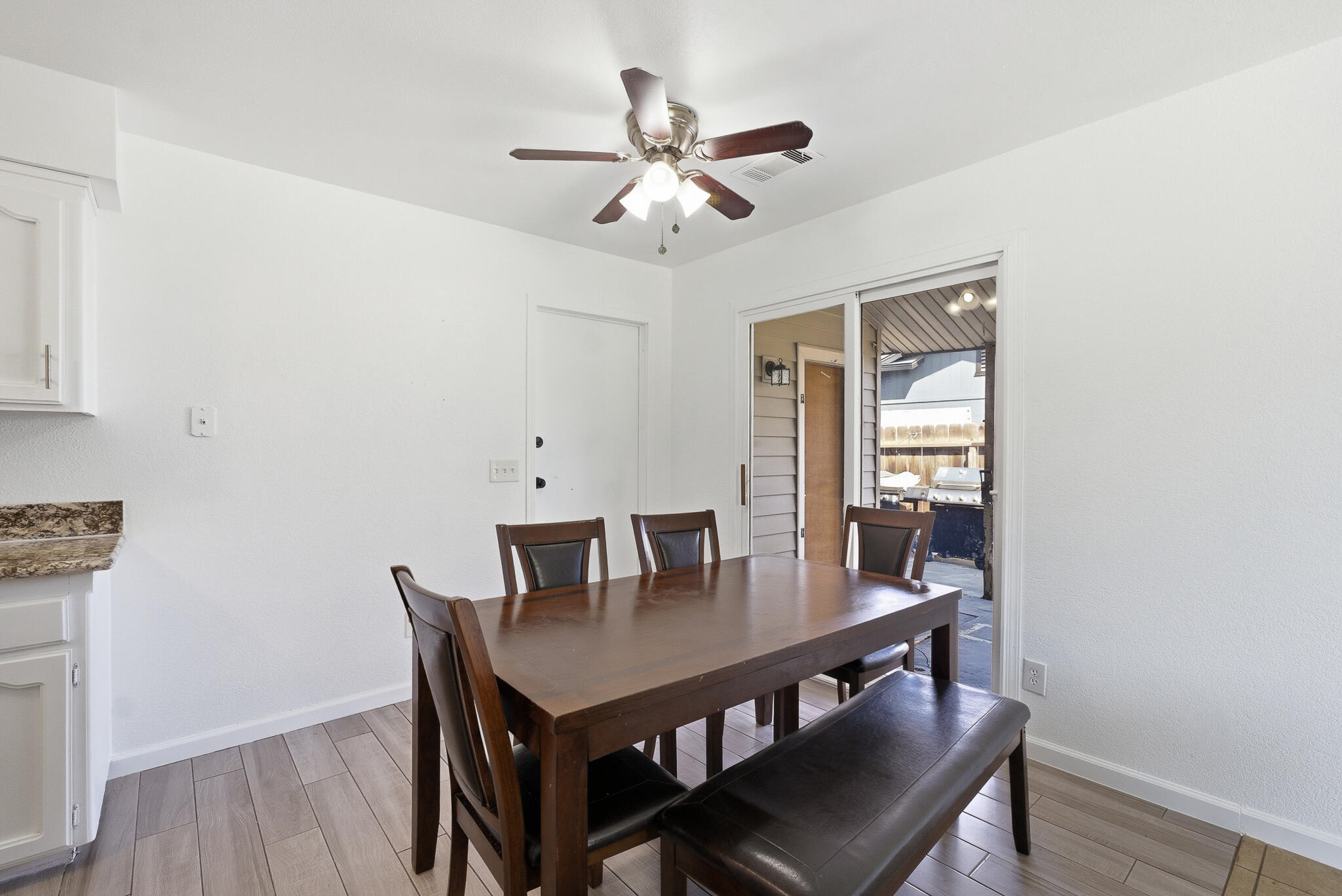 14291 Rosemary Cir, Lemoore, CA 93245