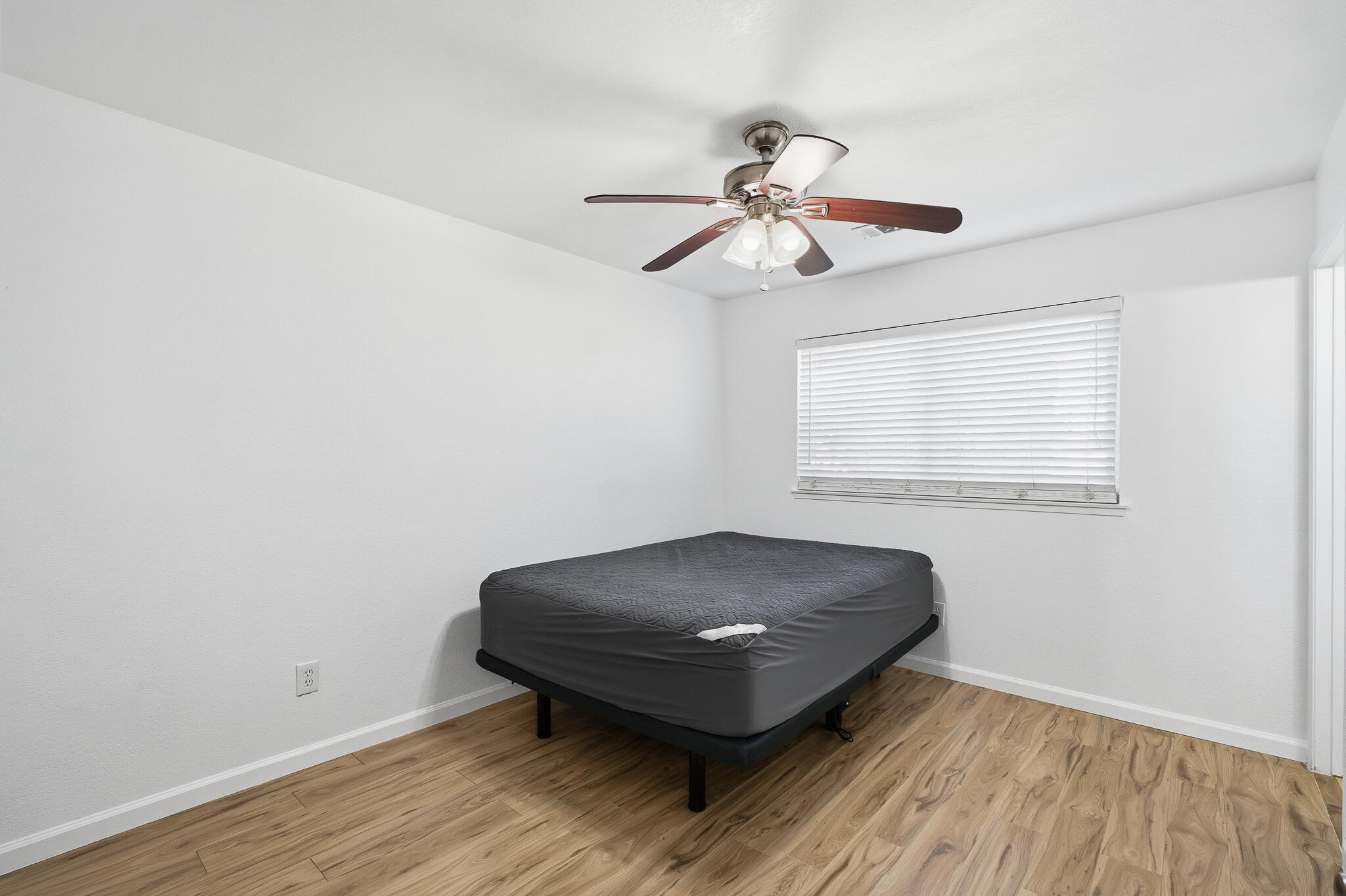 14291 Rosemary Cir, Lemoore, CA 93245