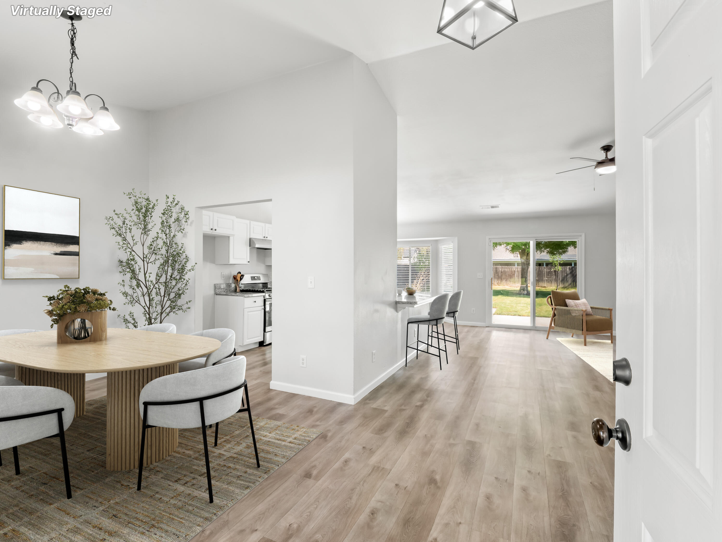 390 Tucker Ave, Sanger, CA 93657