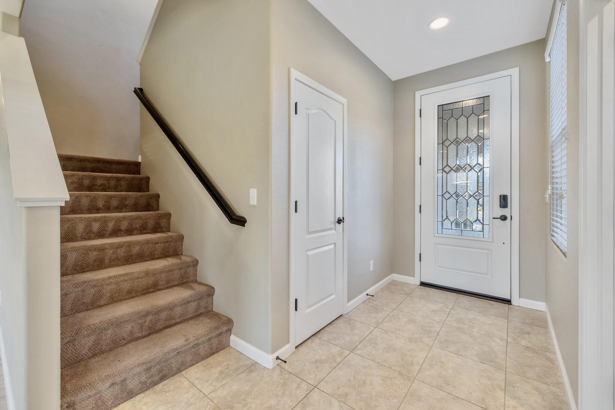 3698 Sussex Ave, Clovis, CA 93619