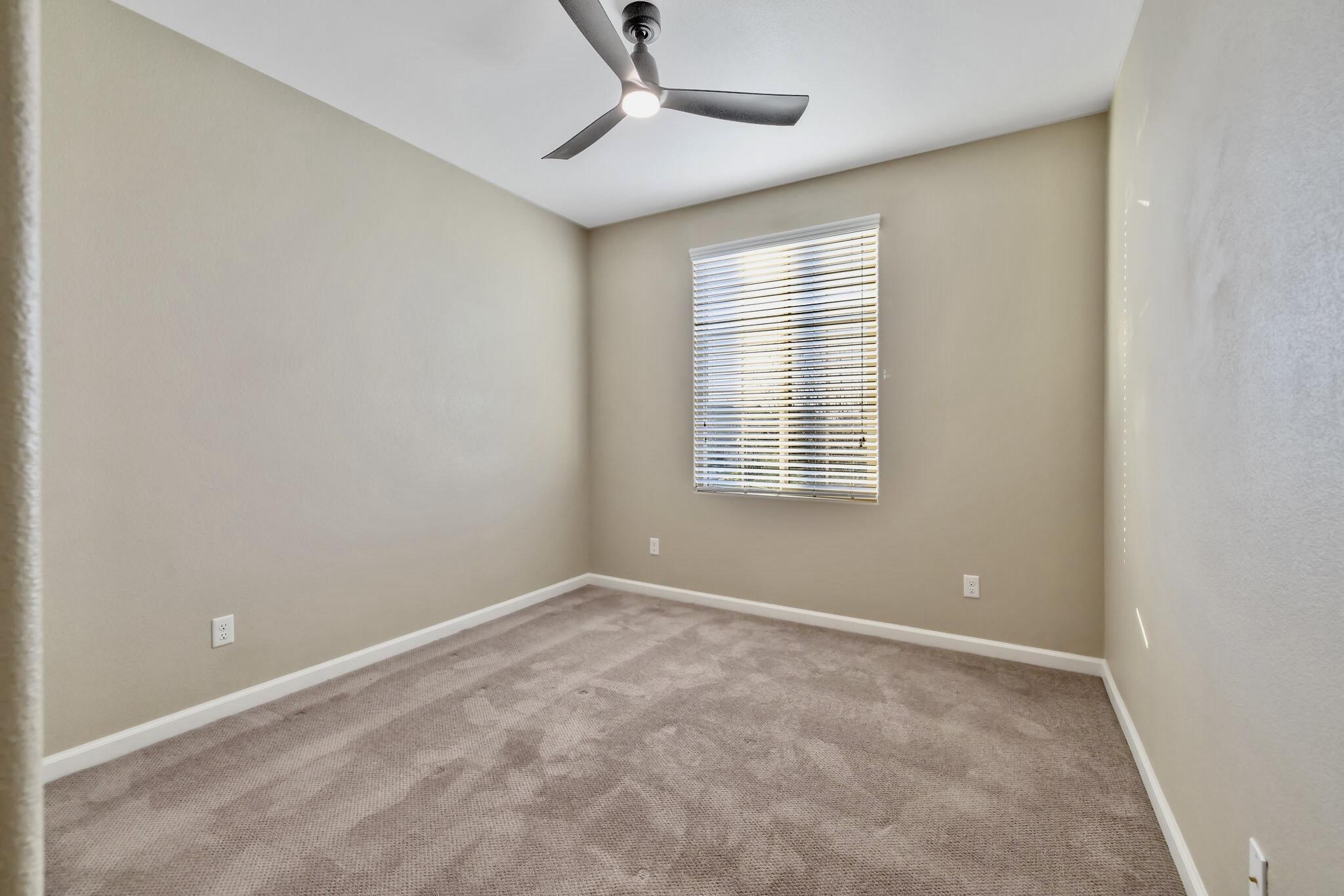 3698 Sussex Ave, Clovis, CA 93619