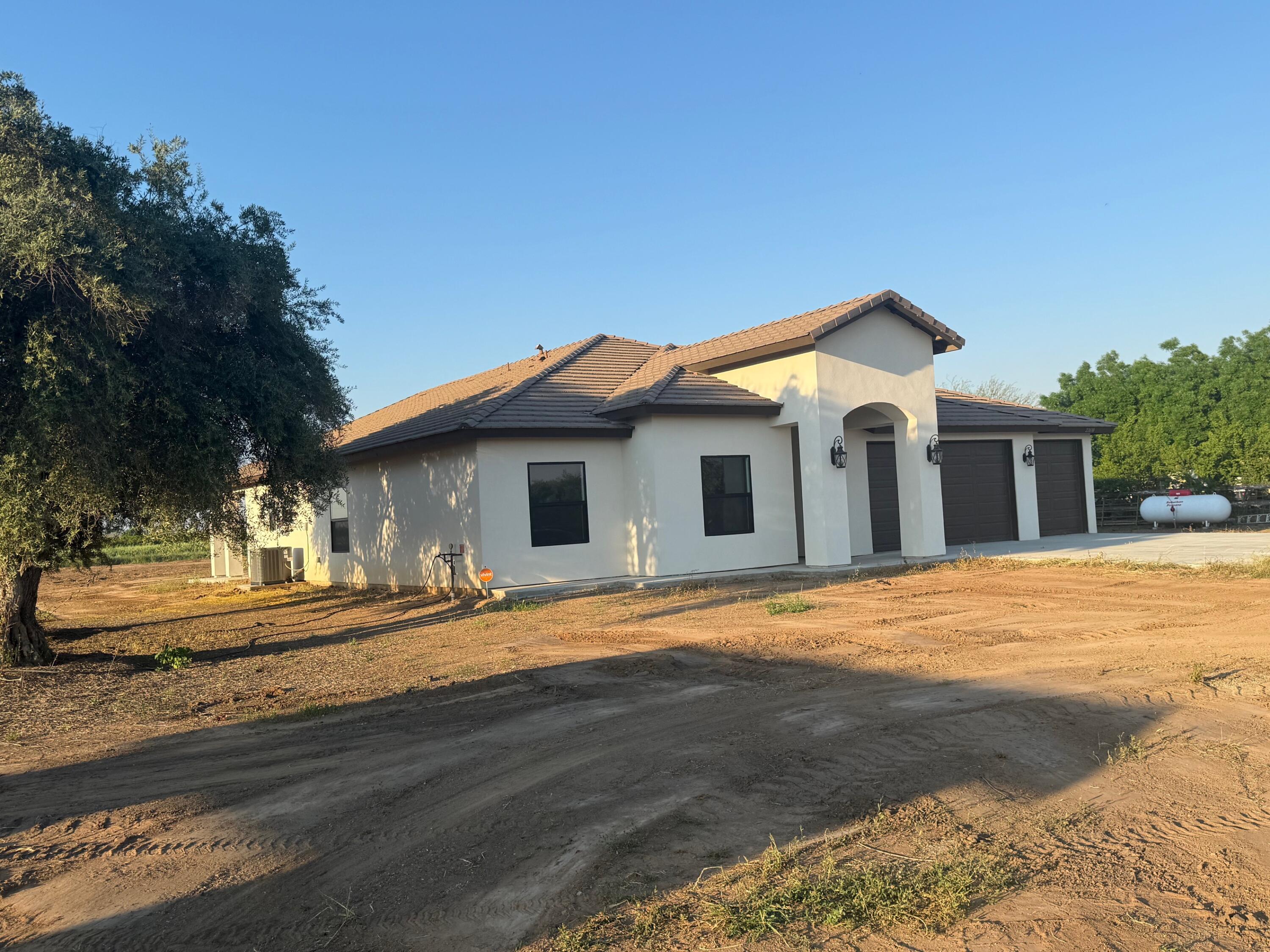 22690 Ave 182, Strathmore, CA 93267