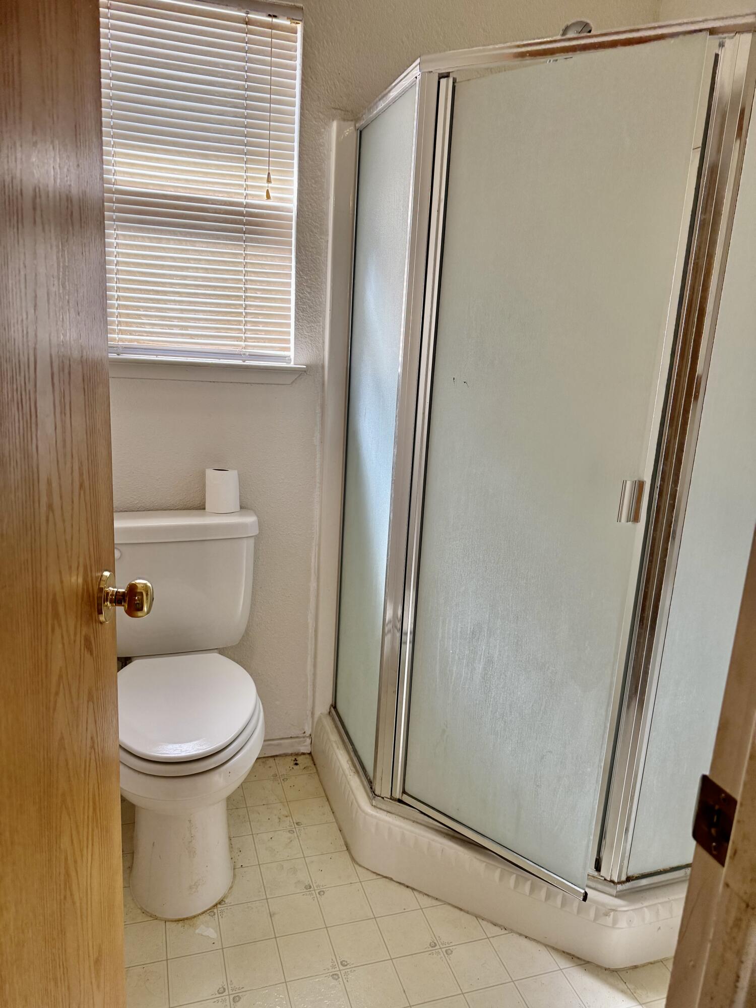 525 Cosart, Exeter, CA 93221