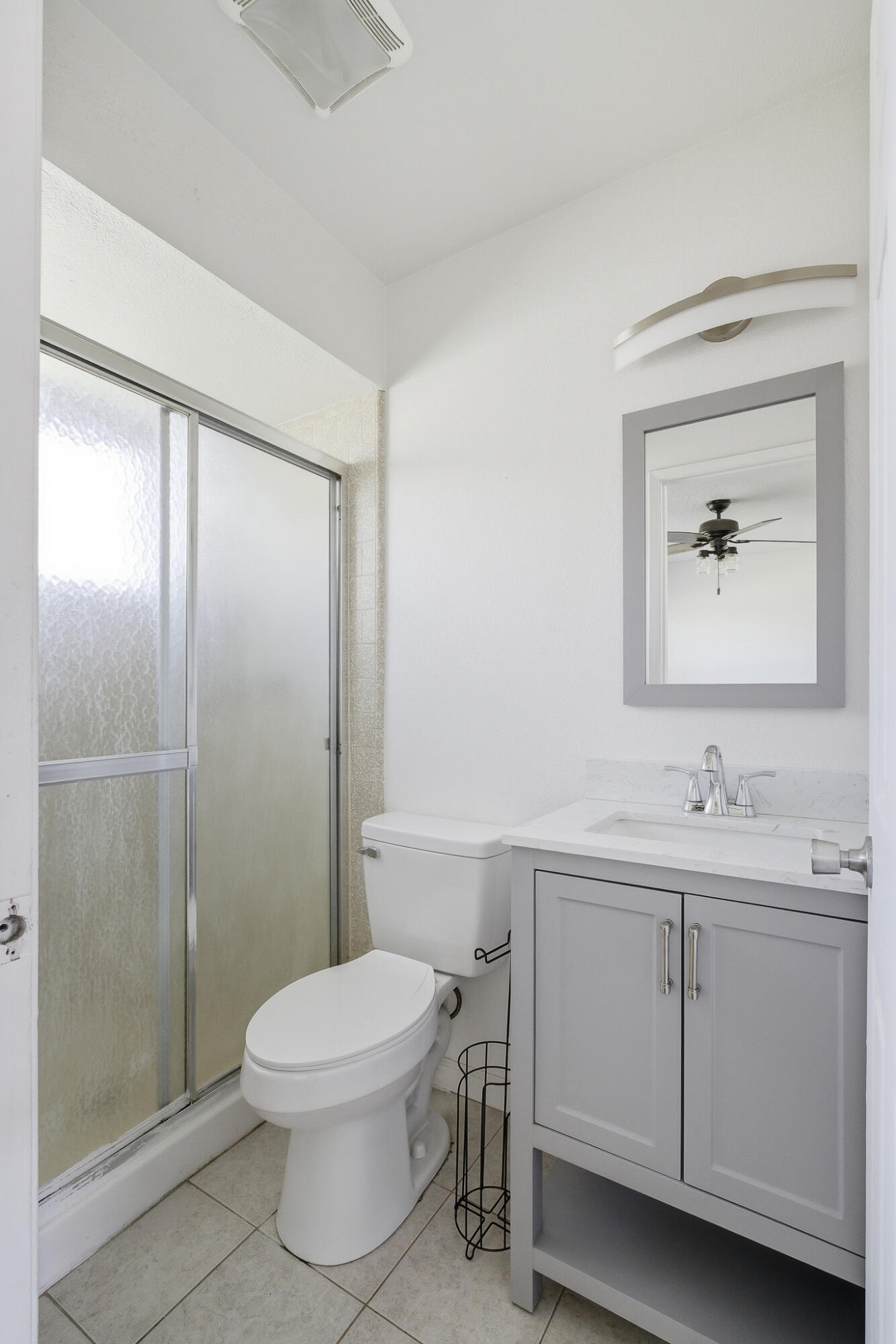 285 E Jayne Ave, Tipton, CA 93272