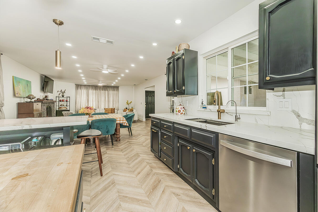 714 E Ann Dr, Reedley, CA 93654