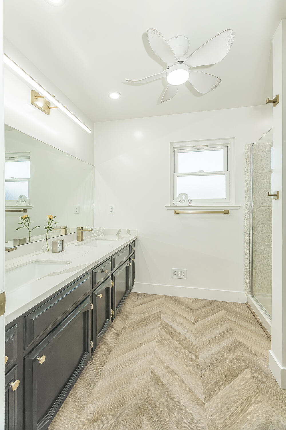 714 E Ann Dr, Reedley, CA 93654