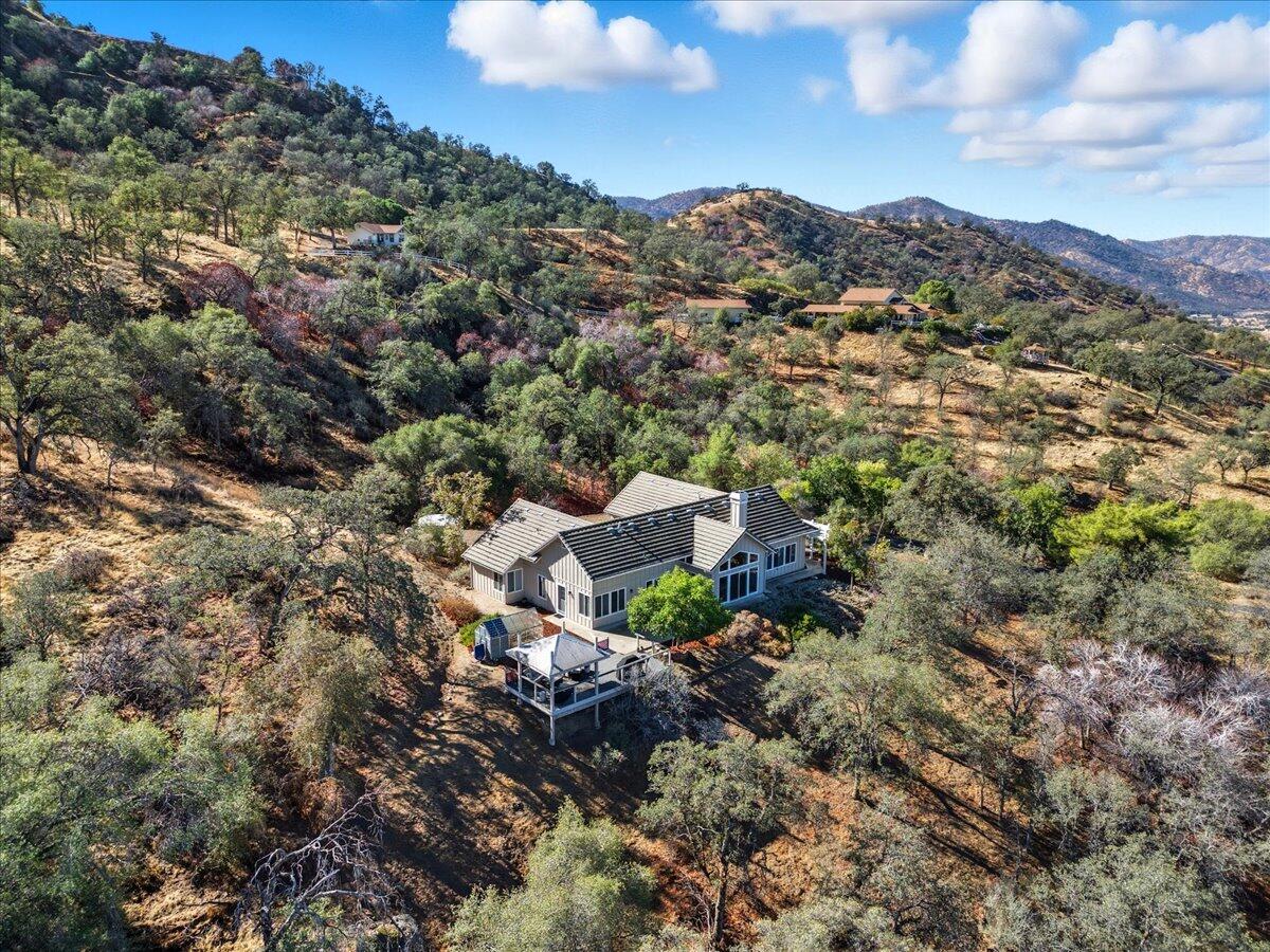 41299 E Mynatt Dr, Three Rivers, CA 93271