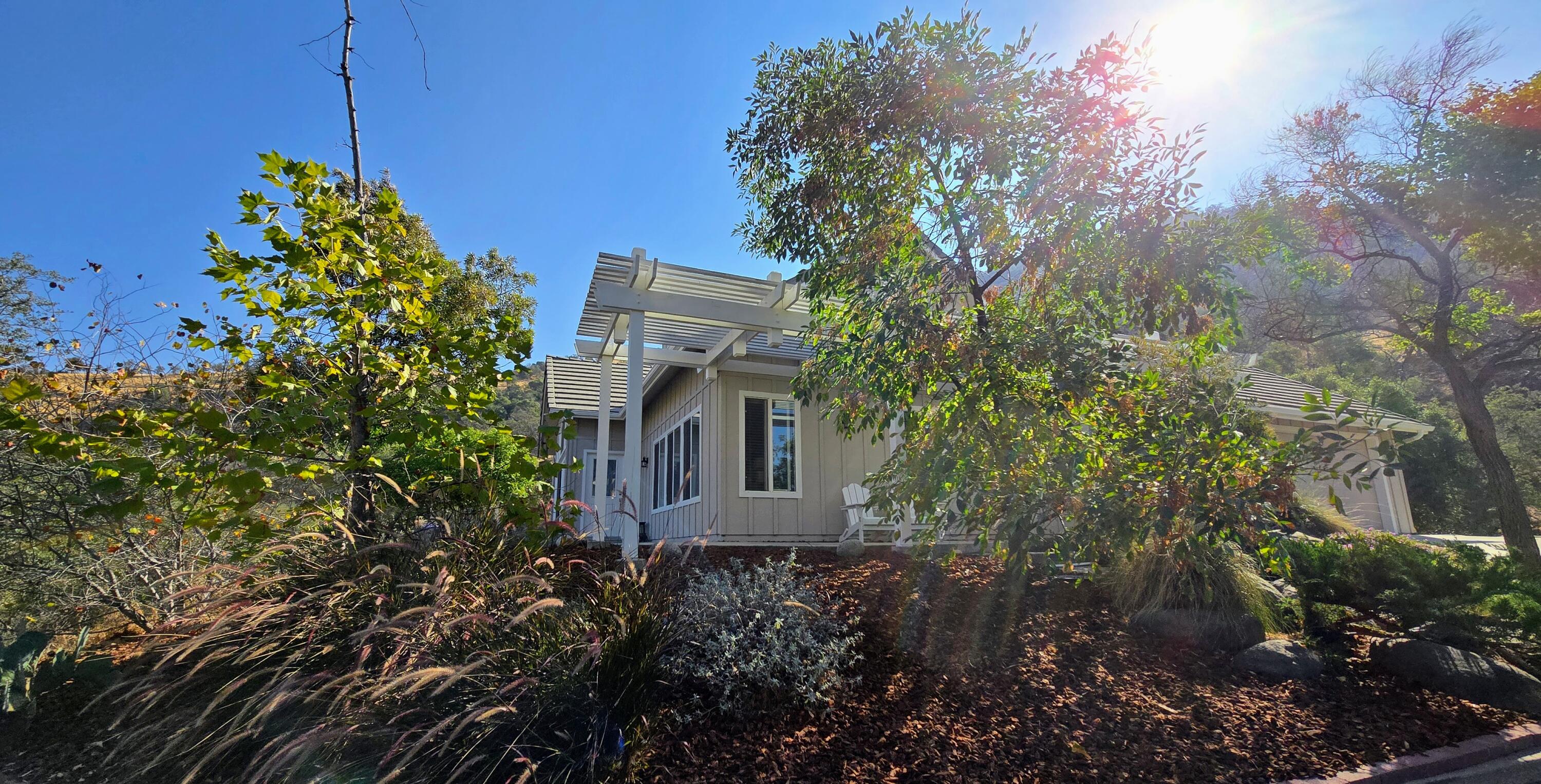 41299 E Mynatt Dr, Three Rivers, CA 93271