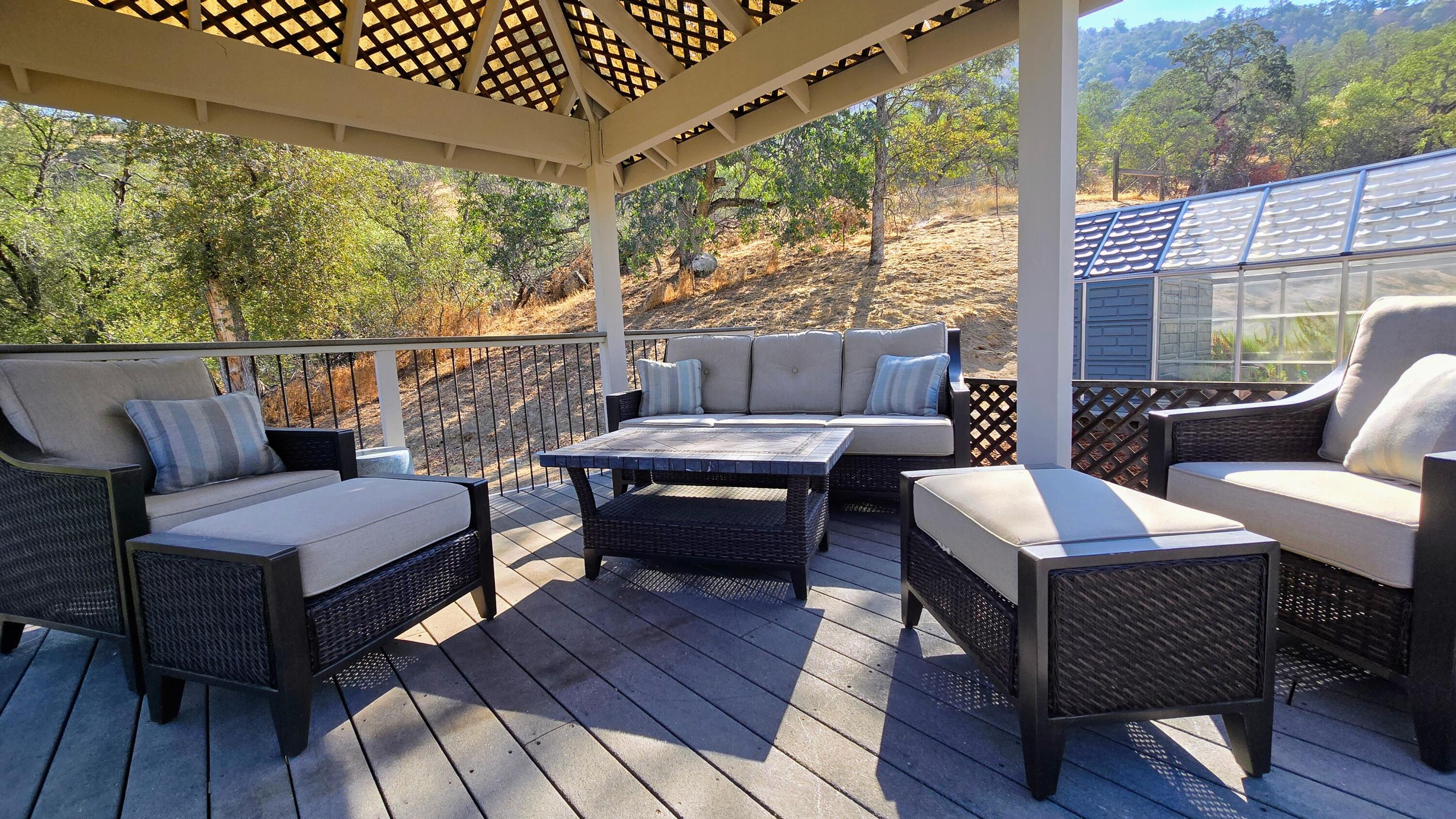 41299 E Mynatt Dr, Three Rivers, CA 93271