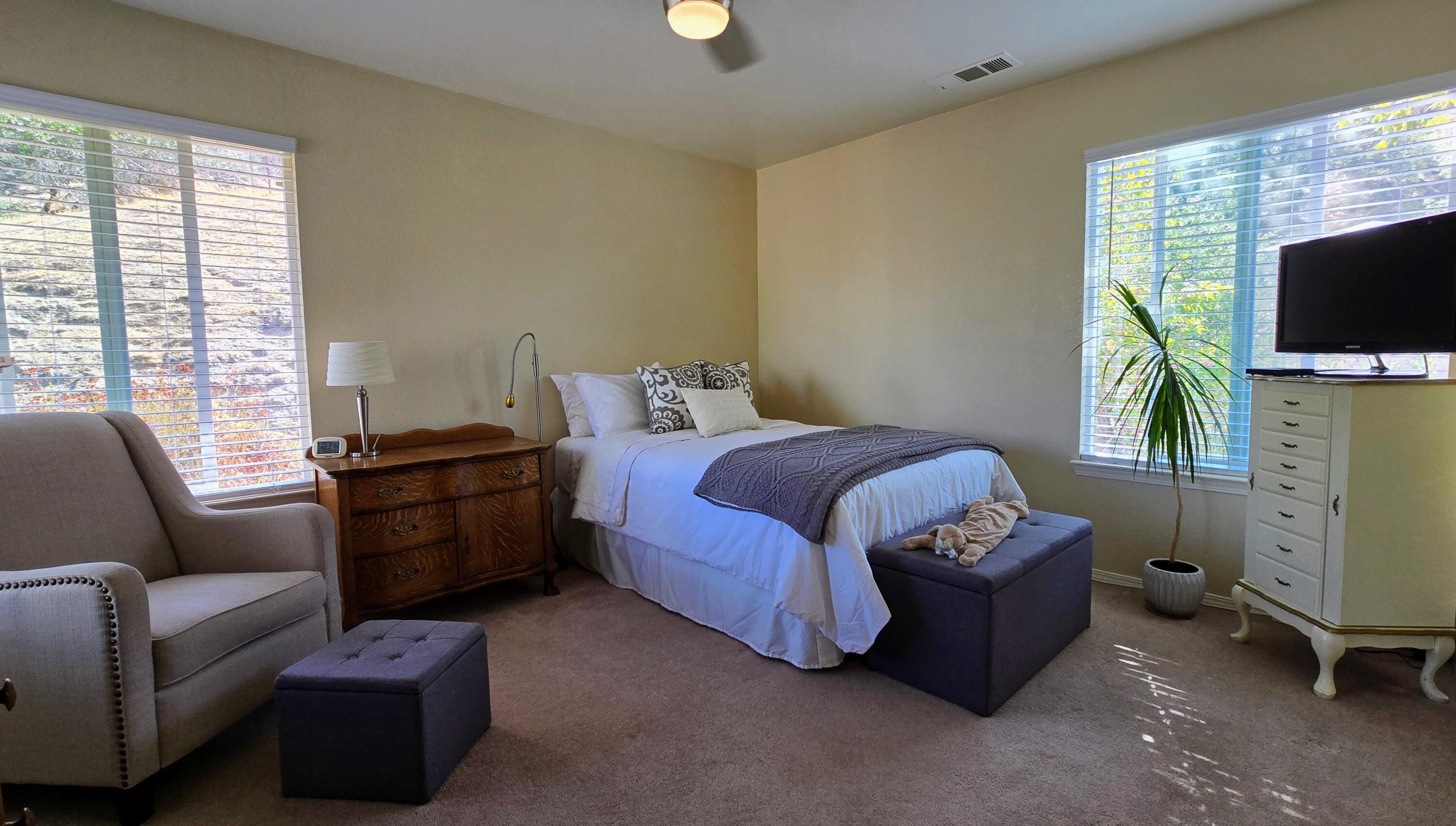 41299 E Mynatt Dr, Three Rivers, CA 93271