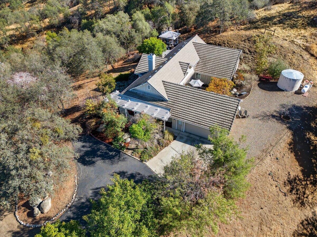 41299 E Mynatt Dr, Three Rivers, CA 93271