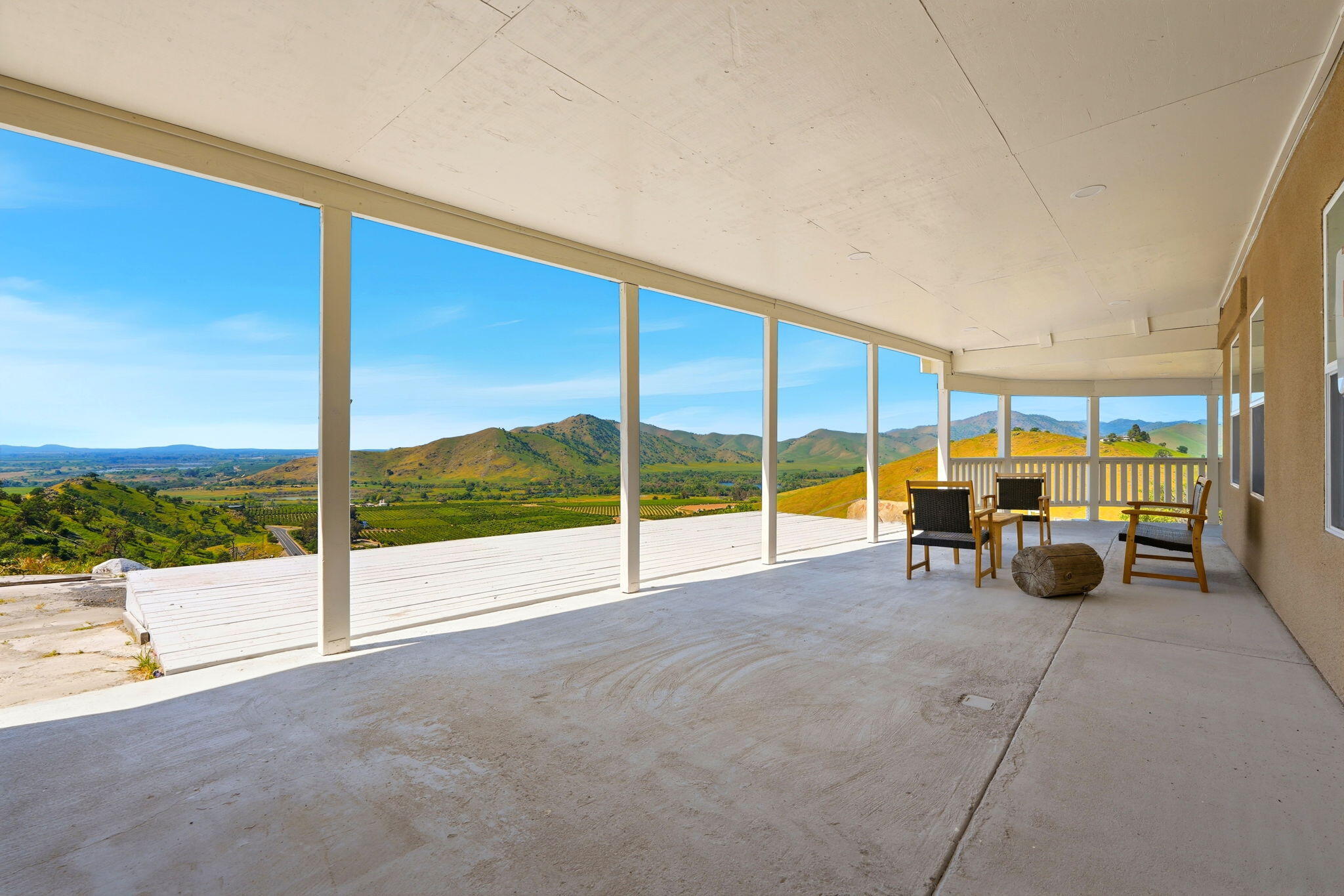 34453 Sierra Dr, Lemon Cove, CA 93244