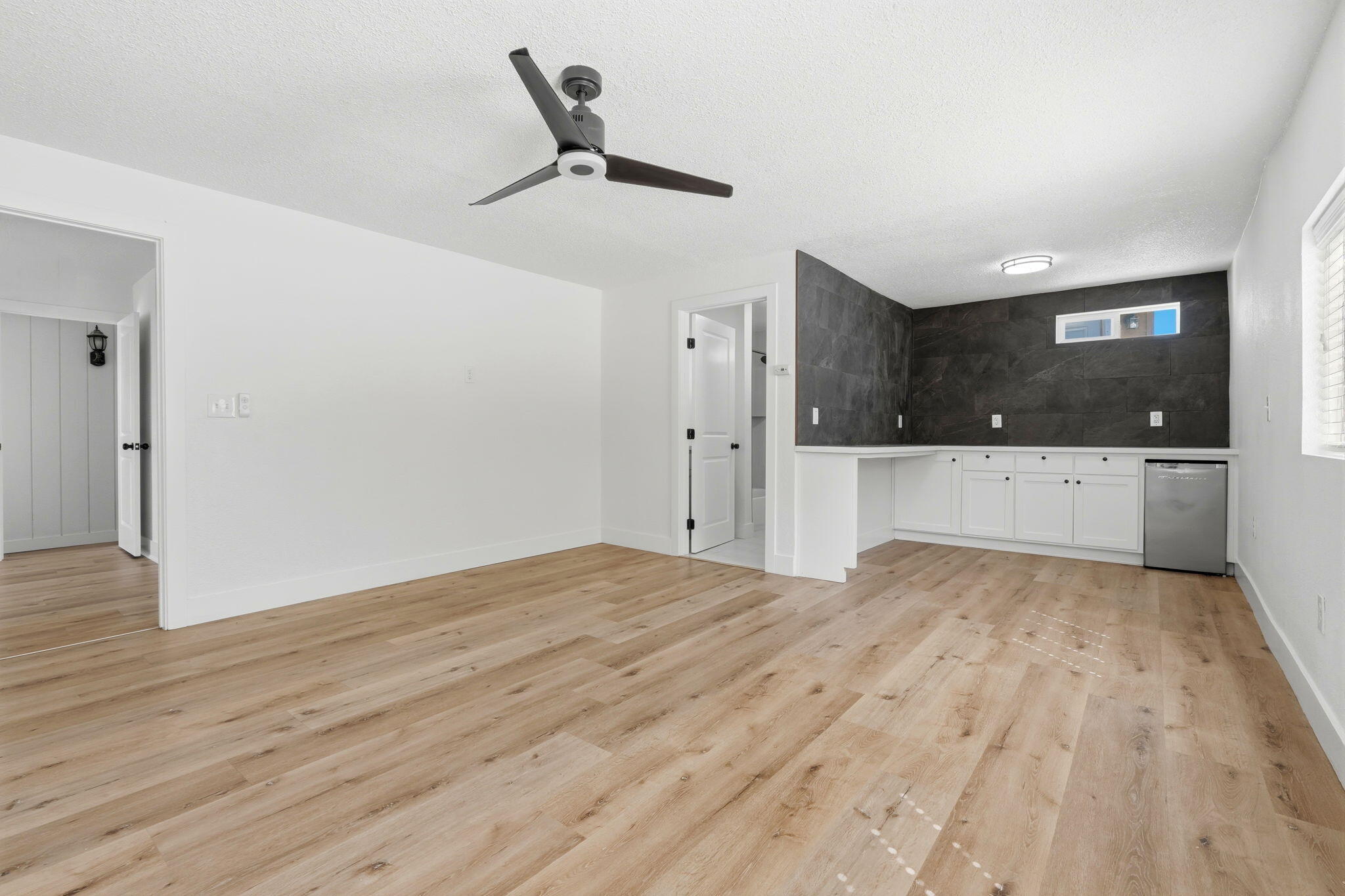 34453 Sierra Dr, Lemon Cove, CA 93244