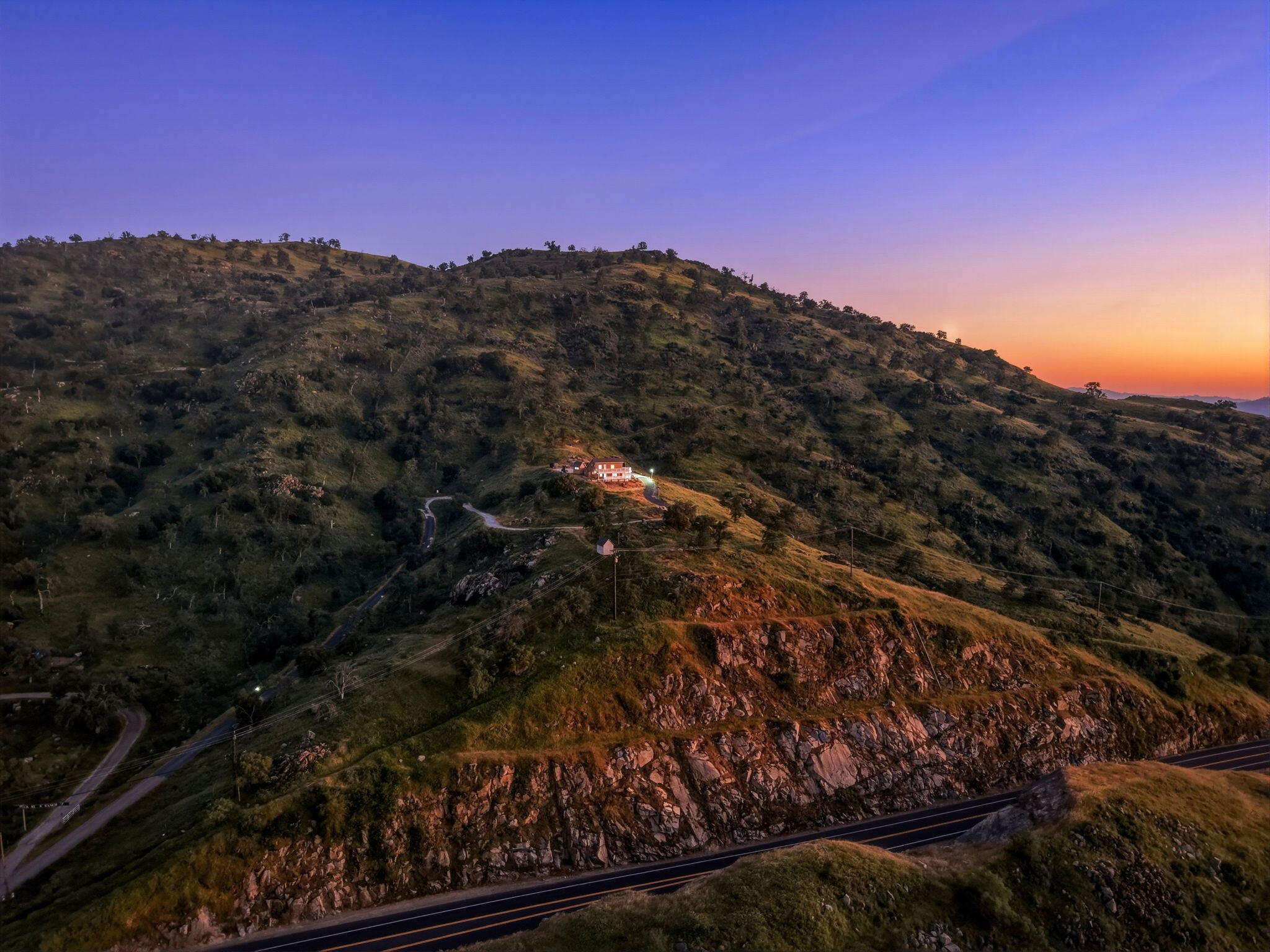 34453 Sierra Dr, Lemon Cove, CA 93244