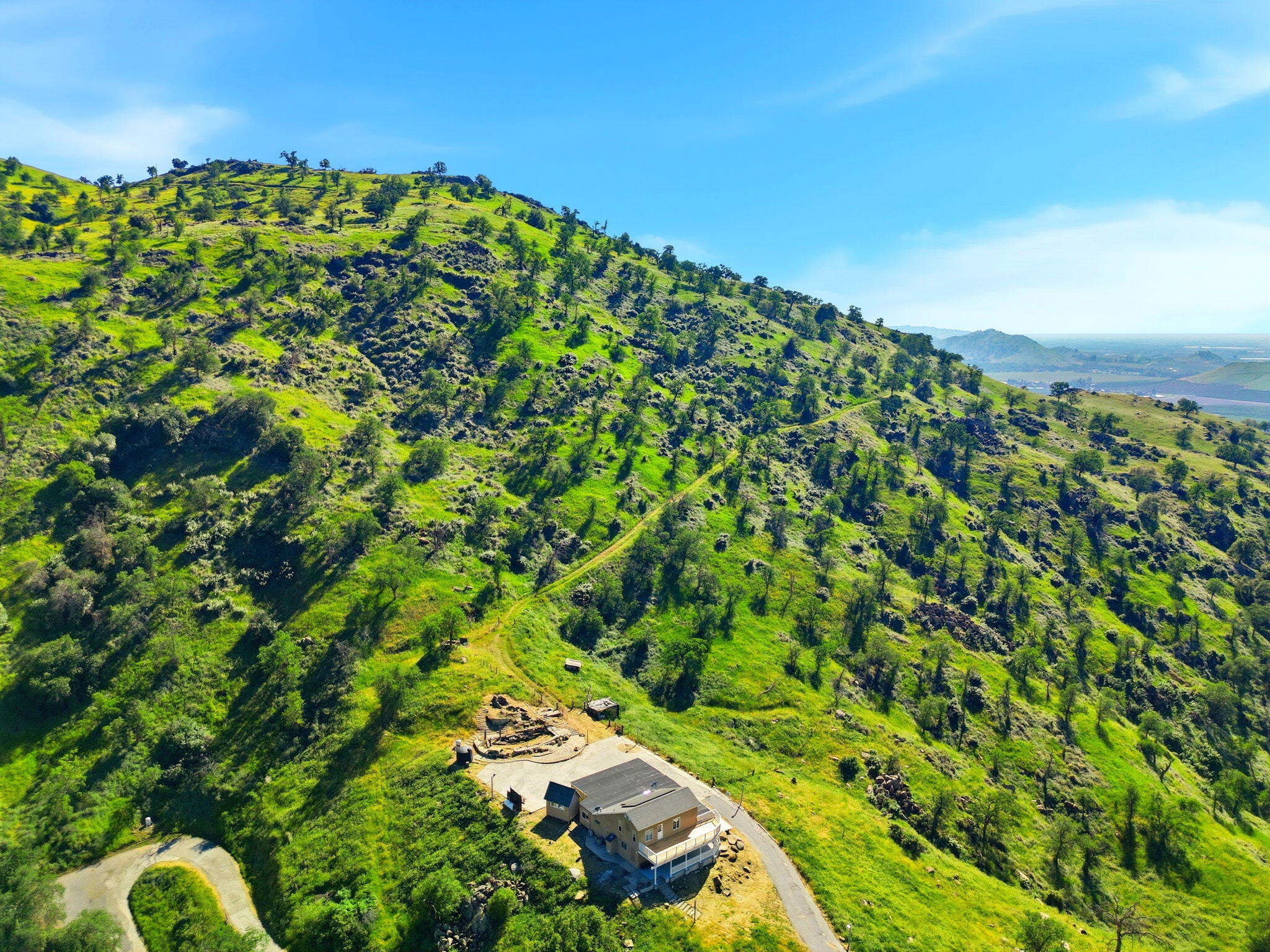 34453 Sierra Dr, Lemon Cove, CA 93244