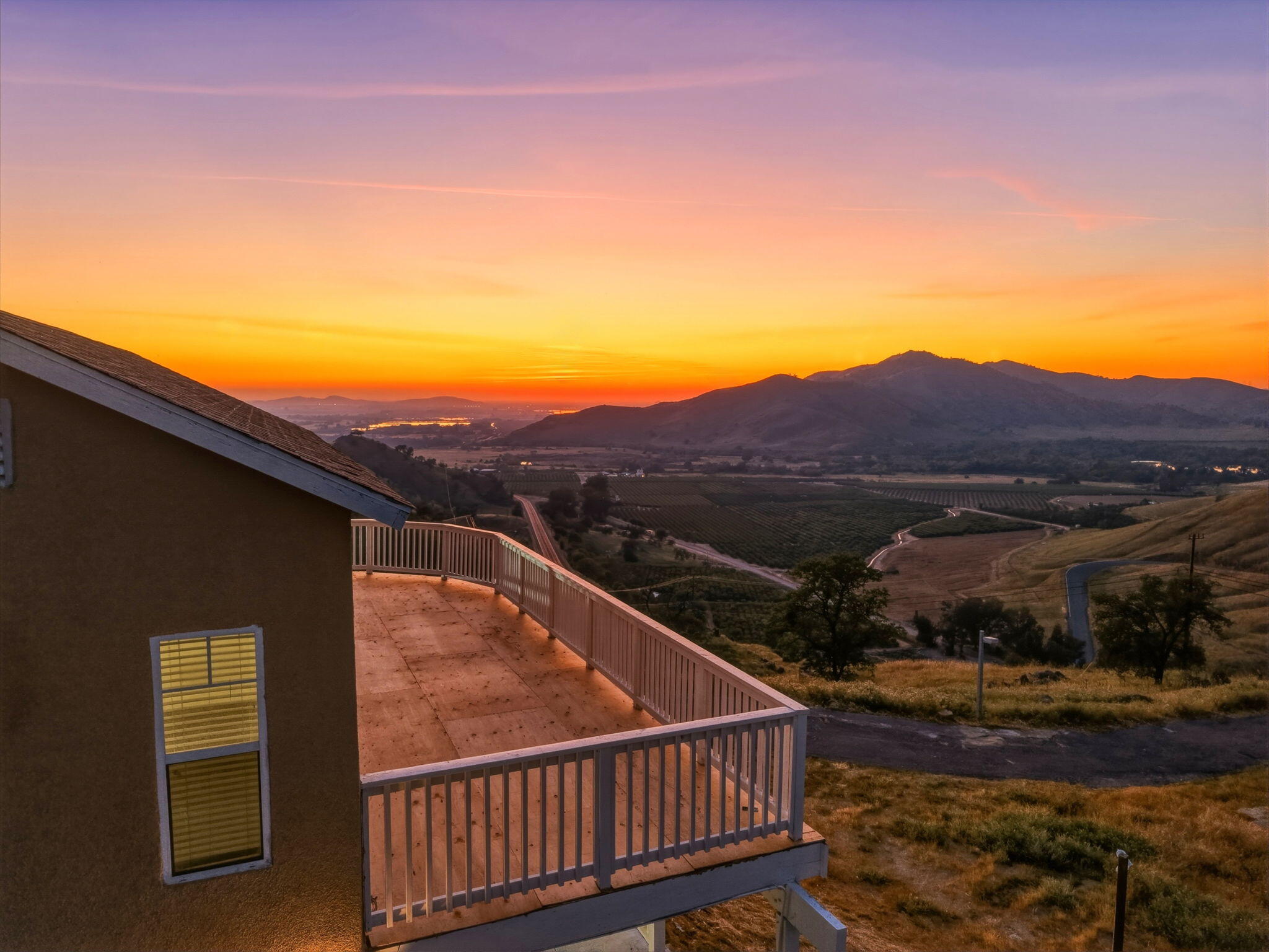 34453 Sierra Dr, Lemon Cove, CA 93244