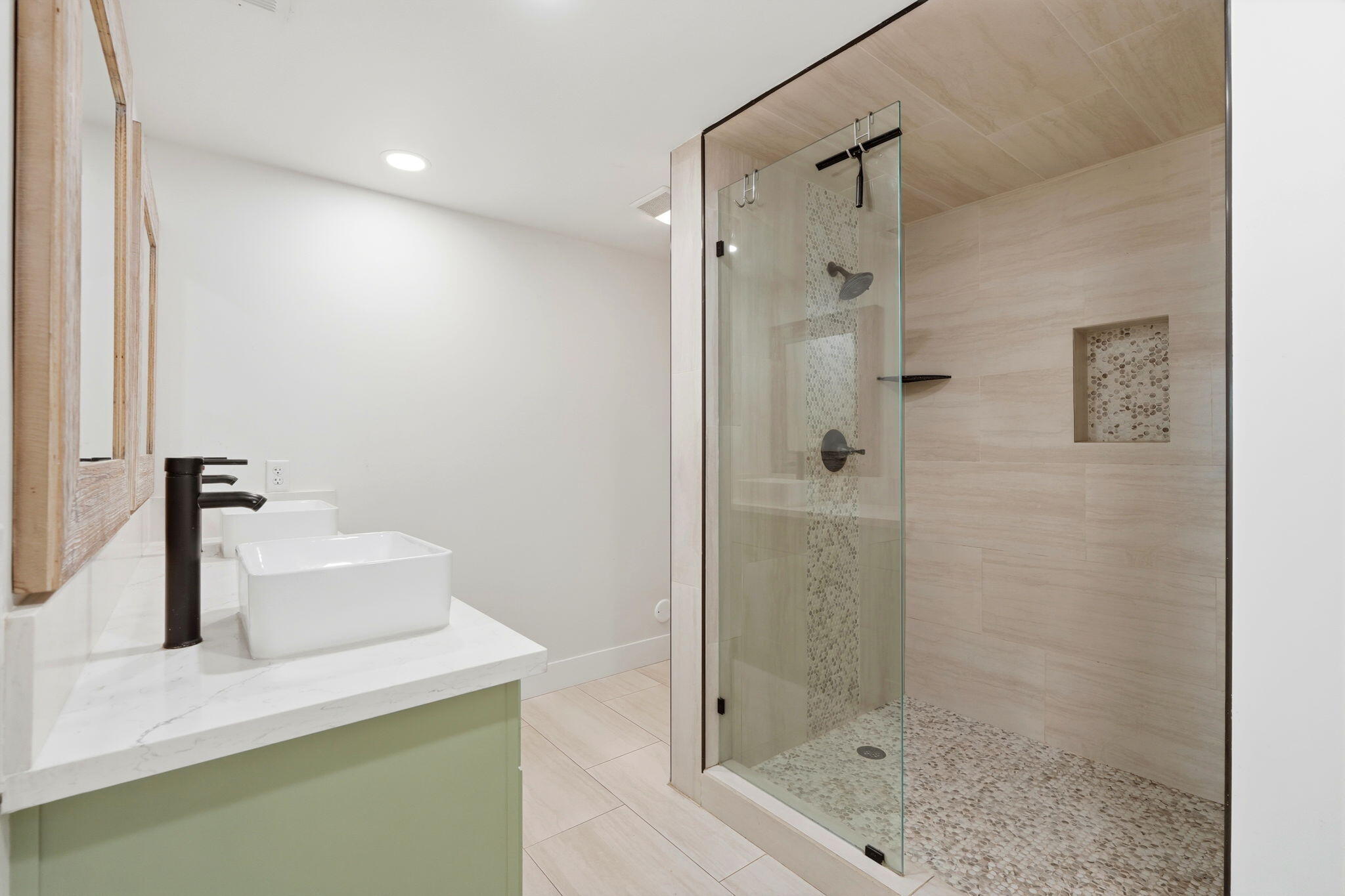 34453 Sierra Dr, Lemon Cove, CA 93244