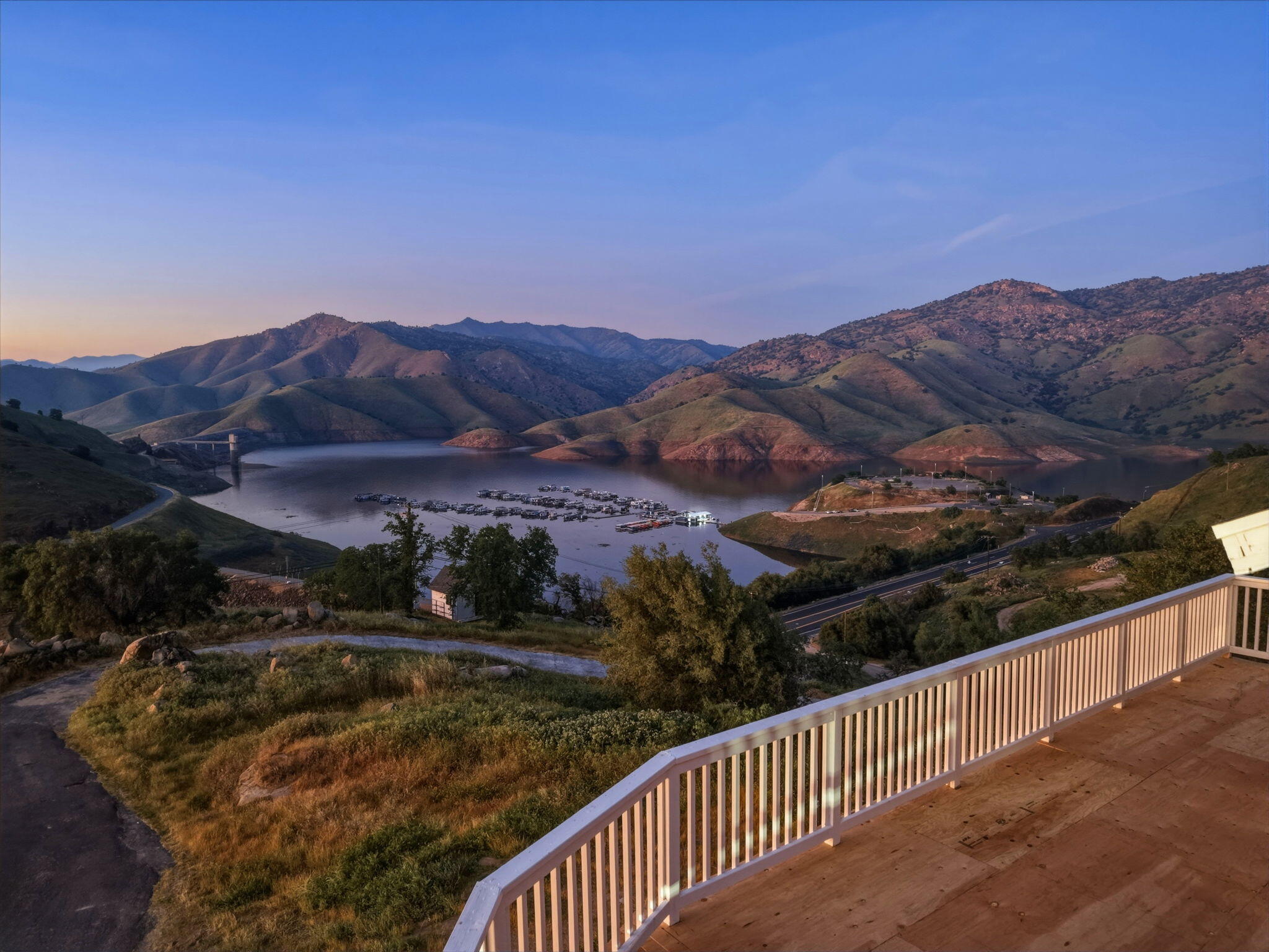 34453 Sierra Dr, Lemon Cove, CA 93244