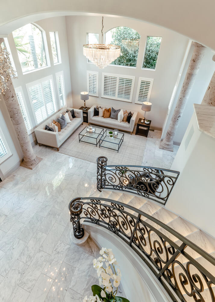 5721 W Prospect Dr, Visalia, CA 93291