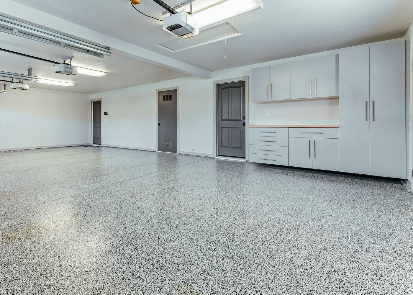 5721 W Prospect Dr, Visalia, CA 93291