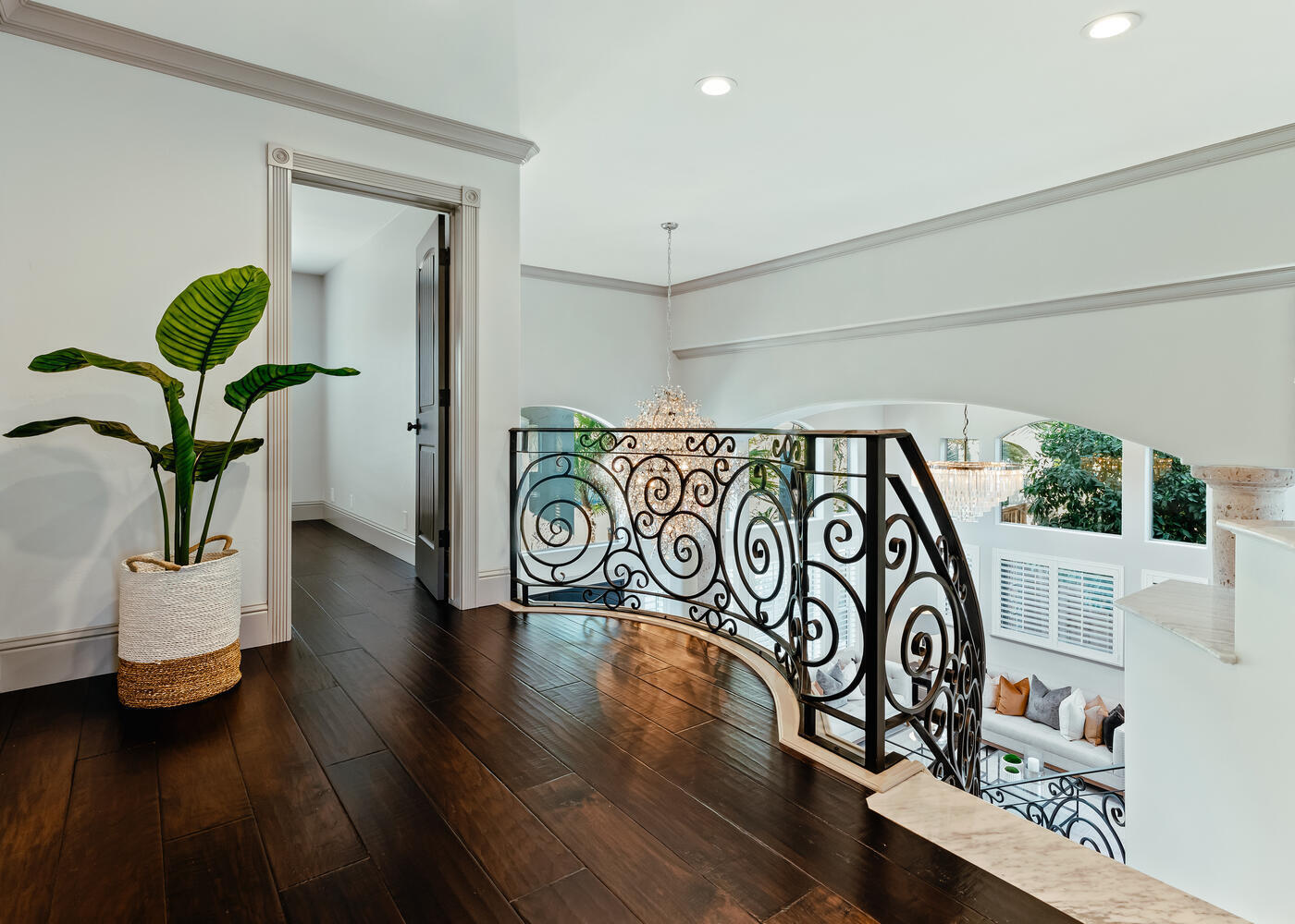 5721 W Prospect Dr, Visalia, CA 93291