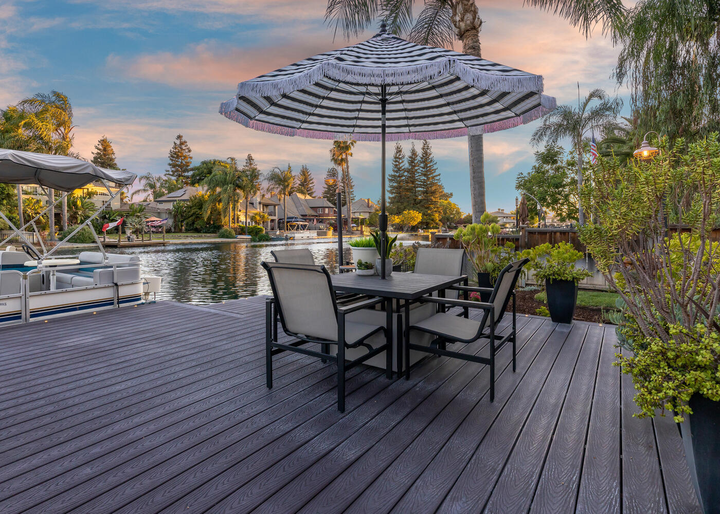 5721 W Prospect Dr, Visalia, CA 93291