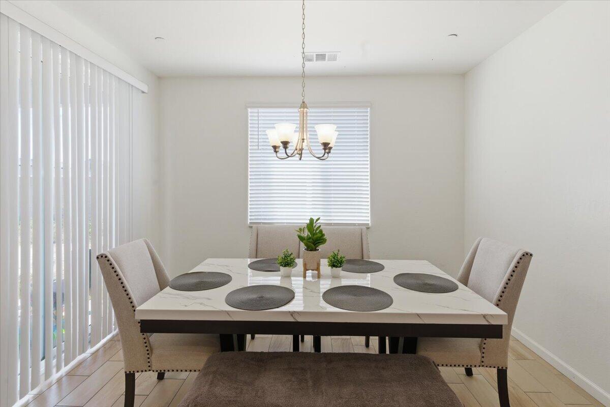 3625 Chelsea St, Tulare, CA 93274