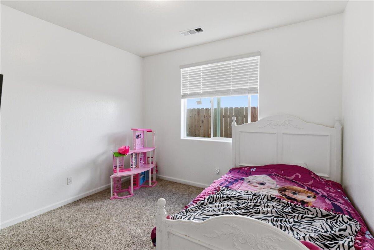 3625 Chelsea St, Tulare, CA 93274